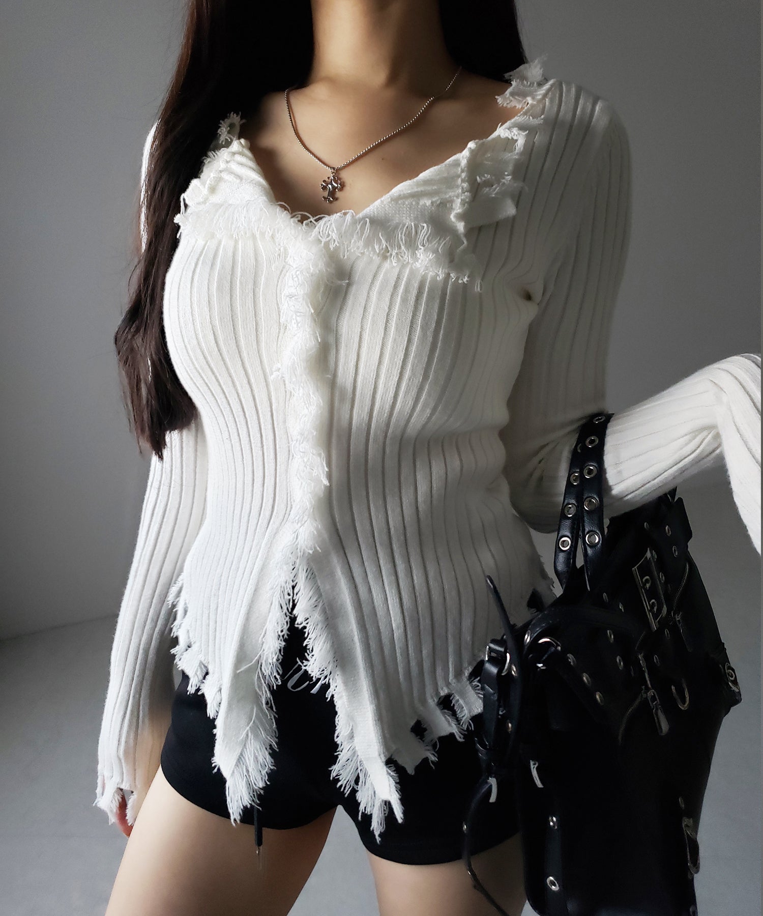 ダメージフリンジリブニットスリムカーディガン / damage fringe rib knit slim cardigan