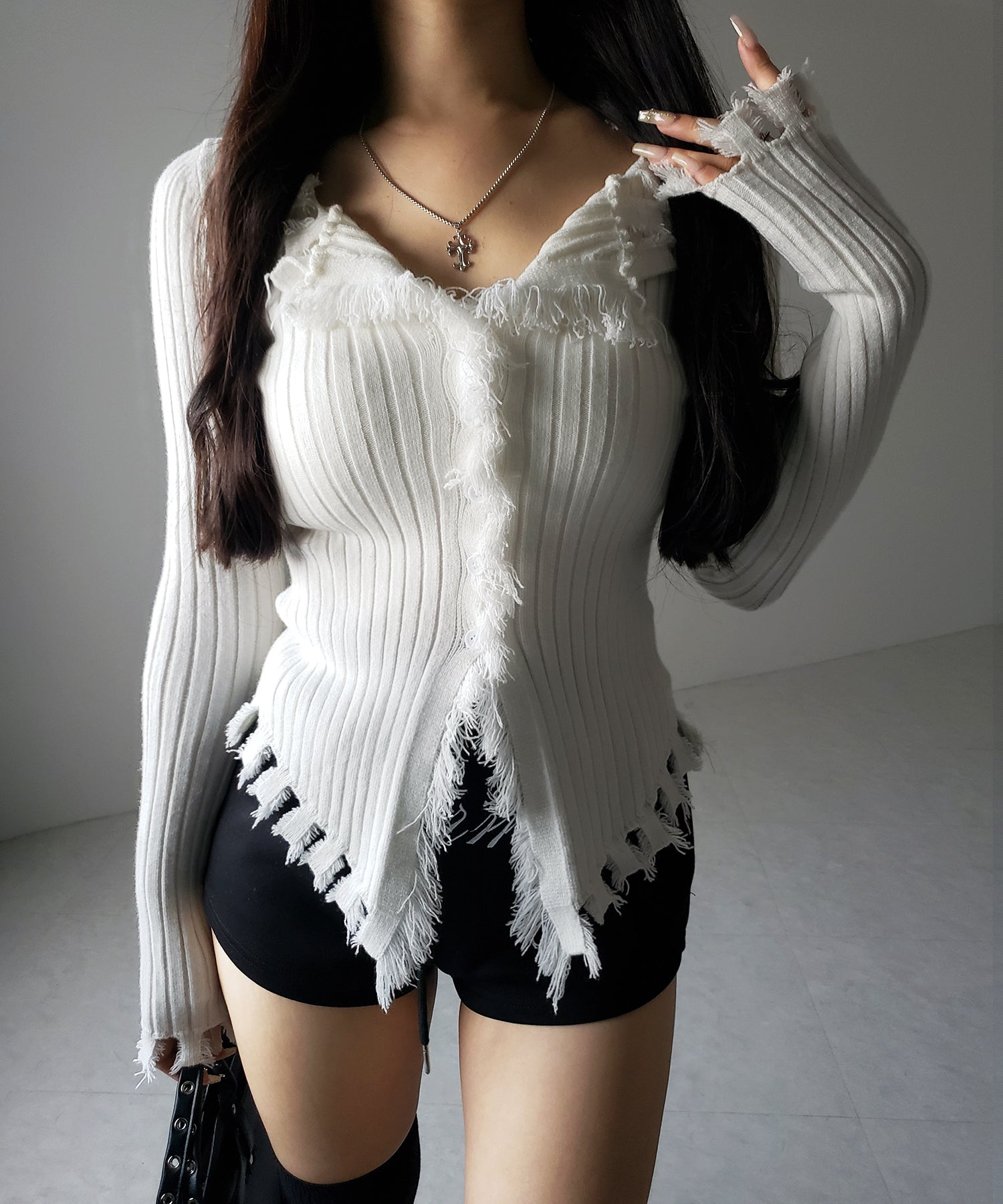 ダメージフリンジリブニットスリムカーディガン / damage fringe rib knit slim cardigan