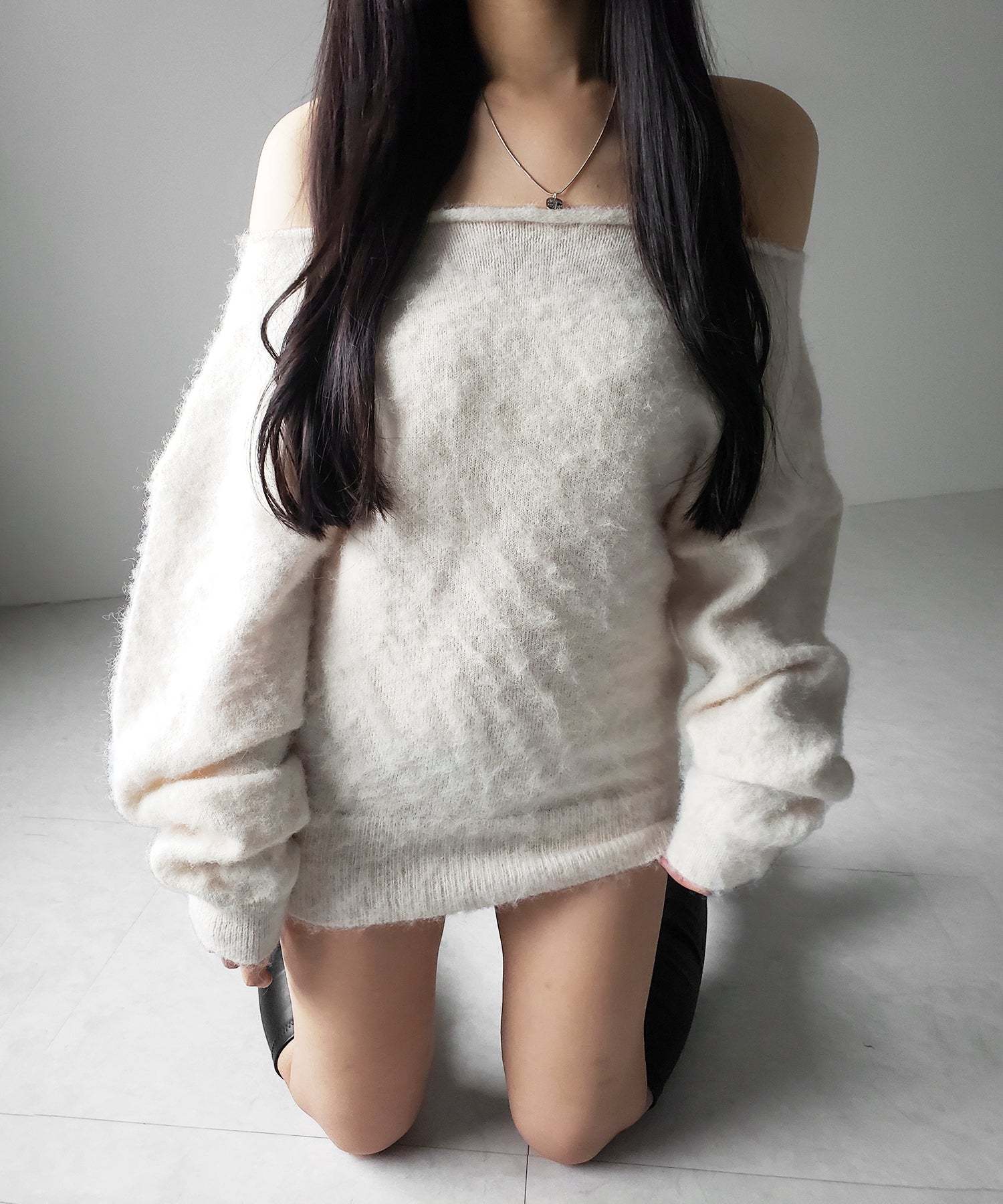 オフショルダーレディニットミニワンピース / off shoulder lady knit mini onepiece
