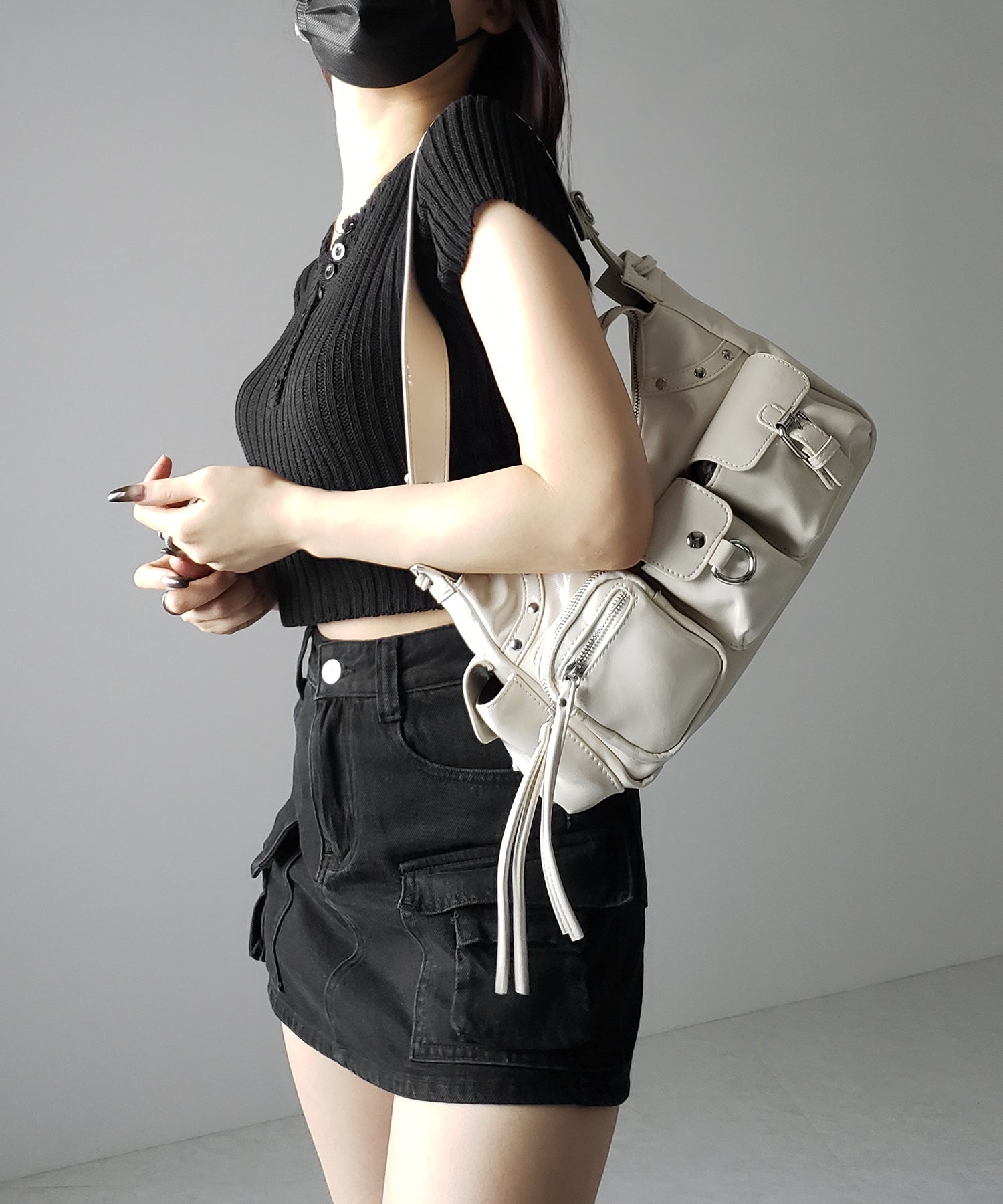 【 ショルダーにできる2WAY 】 4アウトポケットワンハンドルショルダーバッグ / 4 outpocket onehandle shoulder bag
