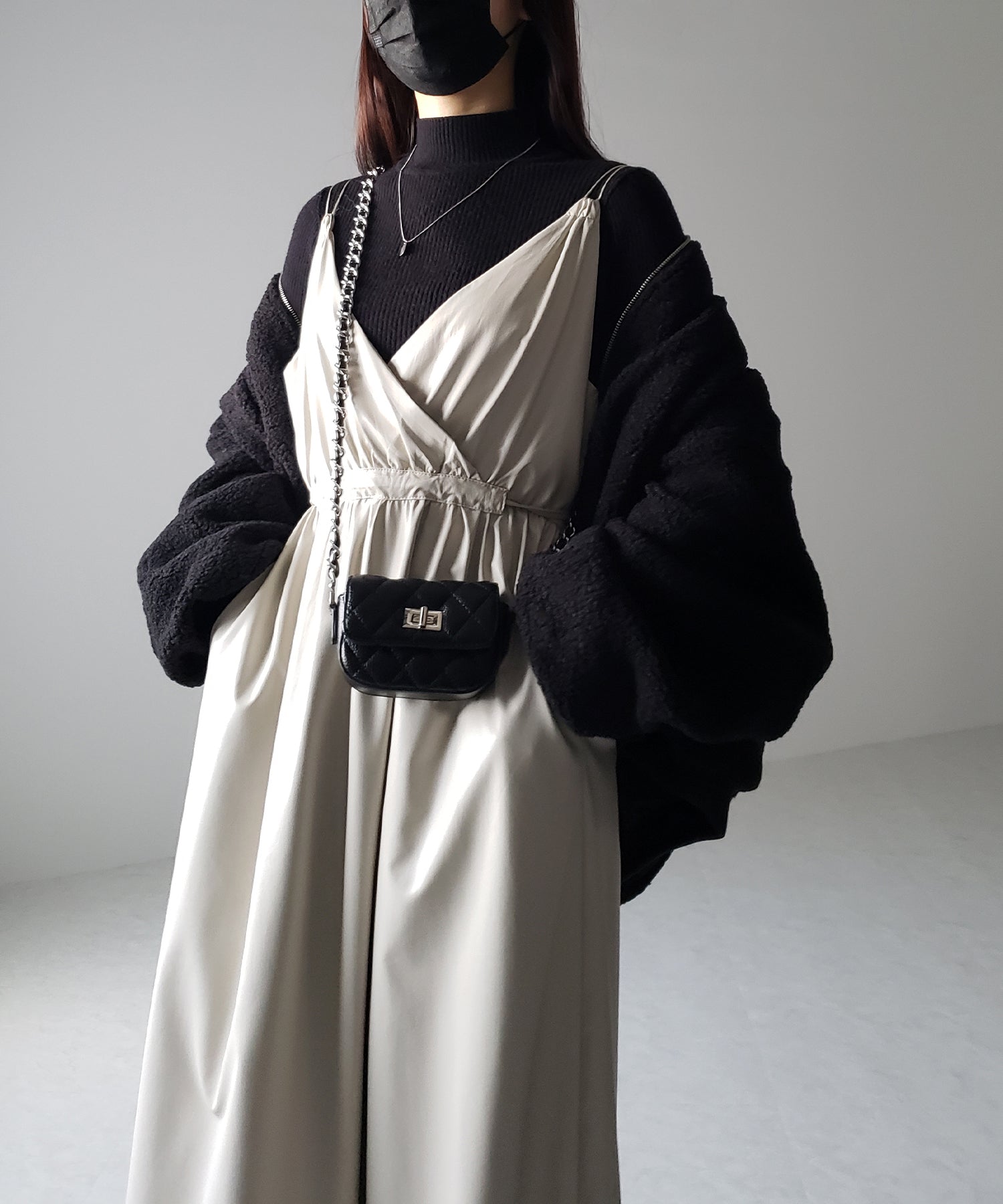 【 2COLOR 】バックリボンフェイクレザーロングギャザーキャミワンピース