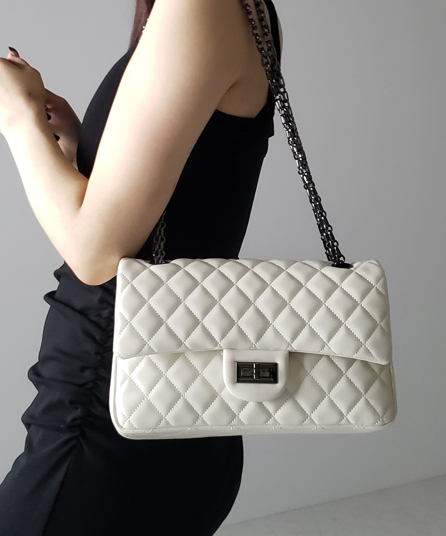 【 2color 】キルティングチェーンスクエアショルダーバッグ / quilting chain square shoulder bag