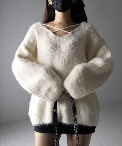 クロスストラップカットアウトルーズシャギーニット