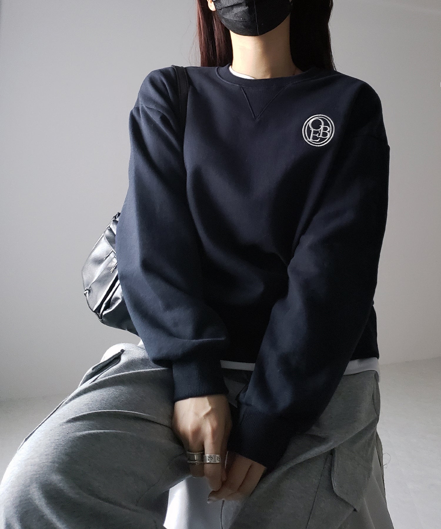OBE刺繍 ロゴクロップドスウェット【 韓国製 】