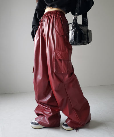 2WAY ドロストフェイクレザーワイドカーゴパンツ / 2WAY drawstring fake leather wide cargo pants