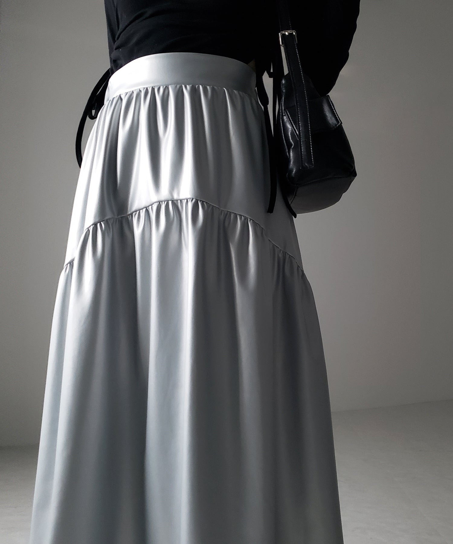 【 2color 】メタリックフェイクレザーギャザーフレアスカート / metallic fake leather gather flare skirt