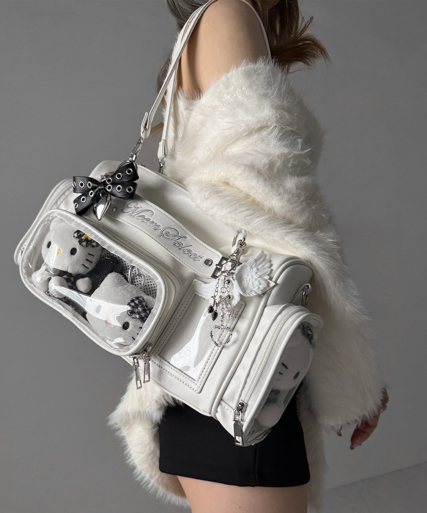 クリアポケット付きレタリング刺繍ショルダーバッグ / clear pocket lettering embroidery shoulder bag