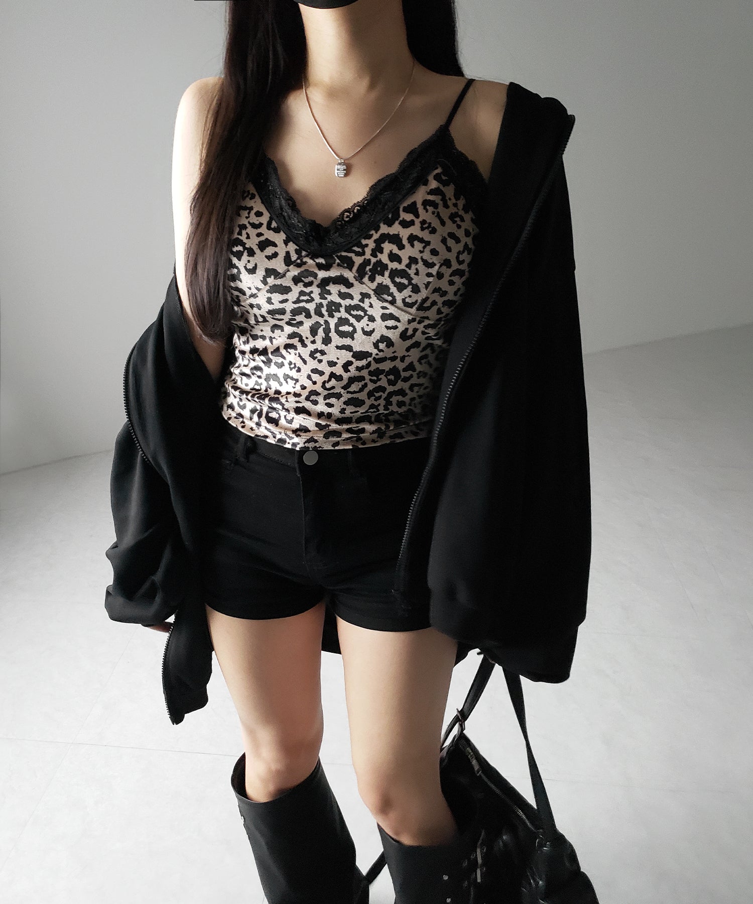 【 カップ付き 】レオパードベロアレースキャミビスチェ / reopard velor lace camisole bustier