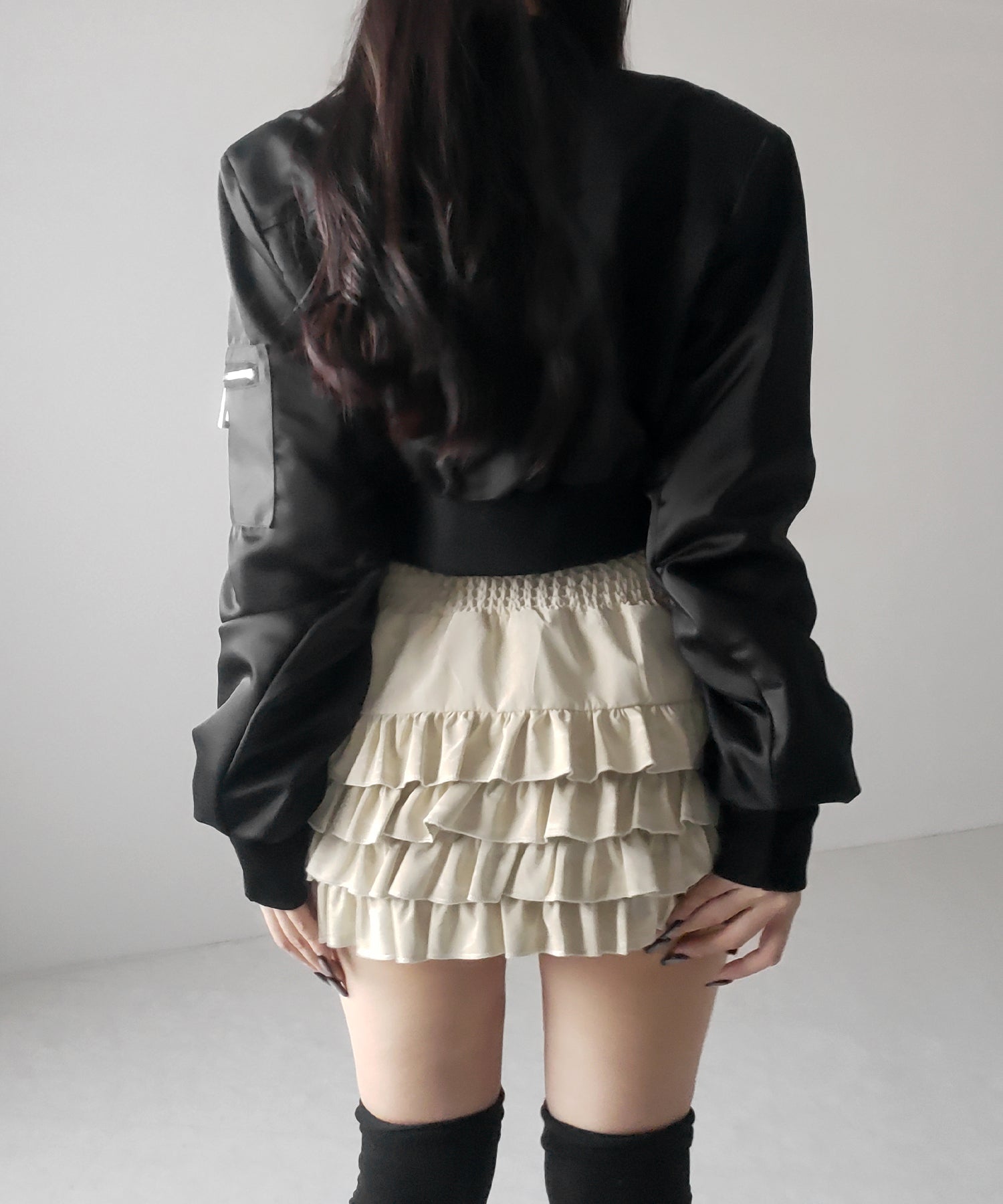 【 インナーパンツ裏地付 】ハイウエストシャーリングフリルミニスカート / high waist shirring frill mini skirt