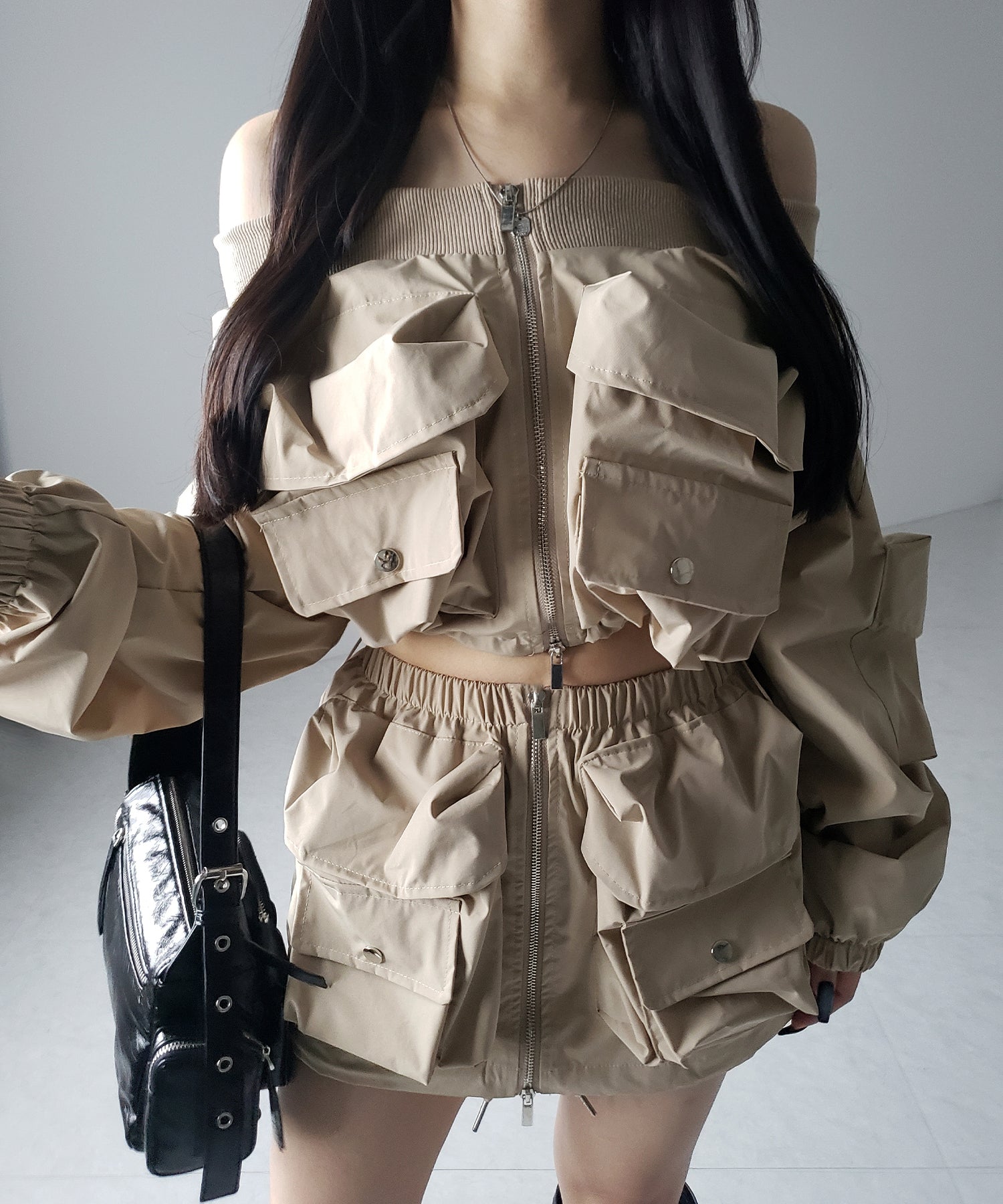 【 セットアップ 】アウトポケットオフショルカーゴブルゾン & ダブルジップカーゴミニスカート SET / out pocket off shoulder cargo blouson & double zip cargo mini skirt SET