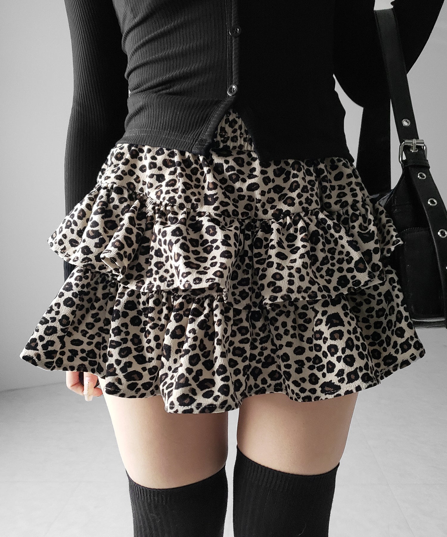 【 無地 or レオパードから選べる / インパン裏地付 】コーデュロイティアードフリルミニスカート / corduroy tiered frill mini skirt