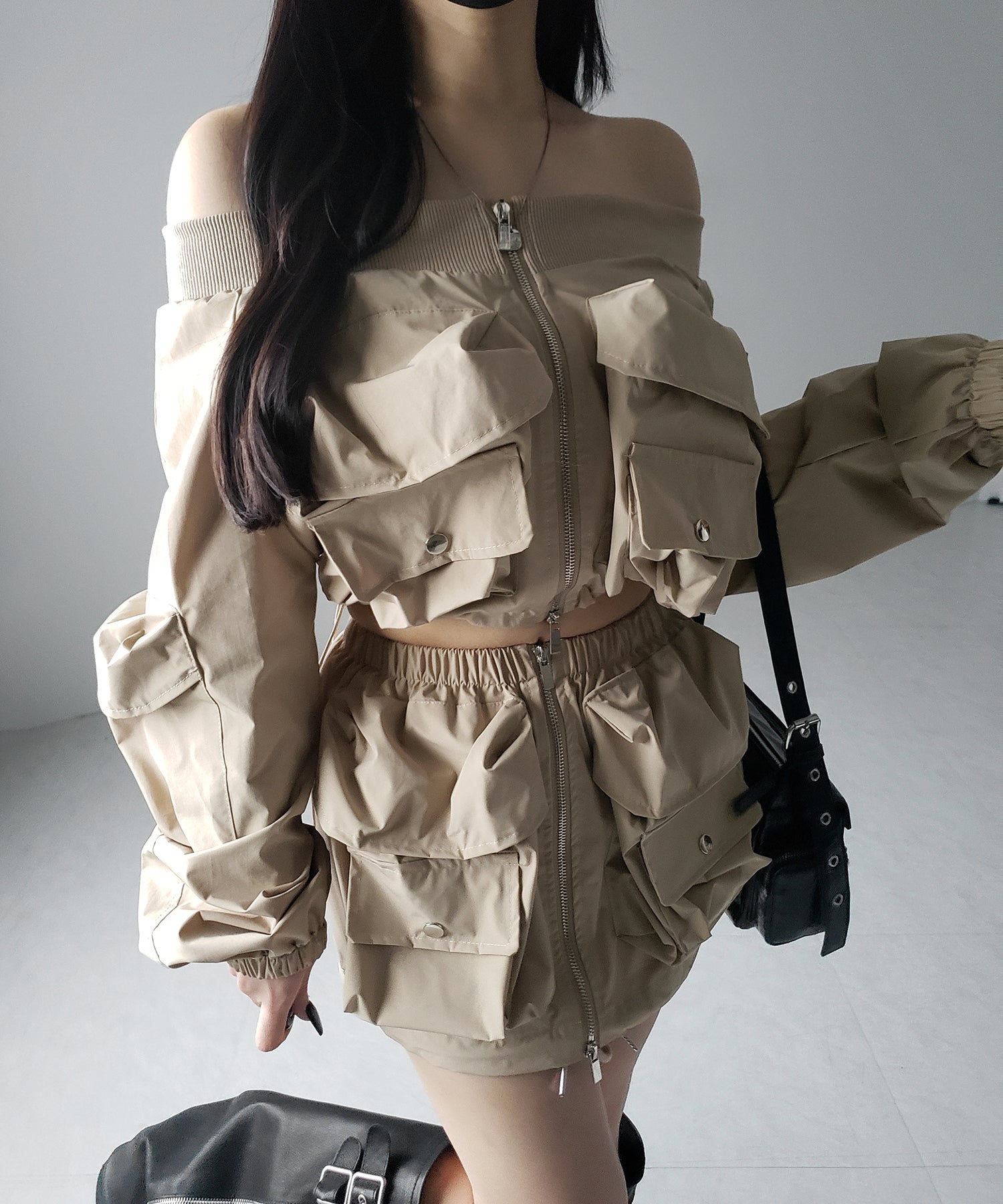 【 セットアップ 】アウトポケットオフショルカーゴブルゾン & ダブルジップカーゴミニスカート SET / out pocket off shoulder cargo blouson & double zip cargo mini skirt SET