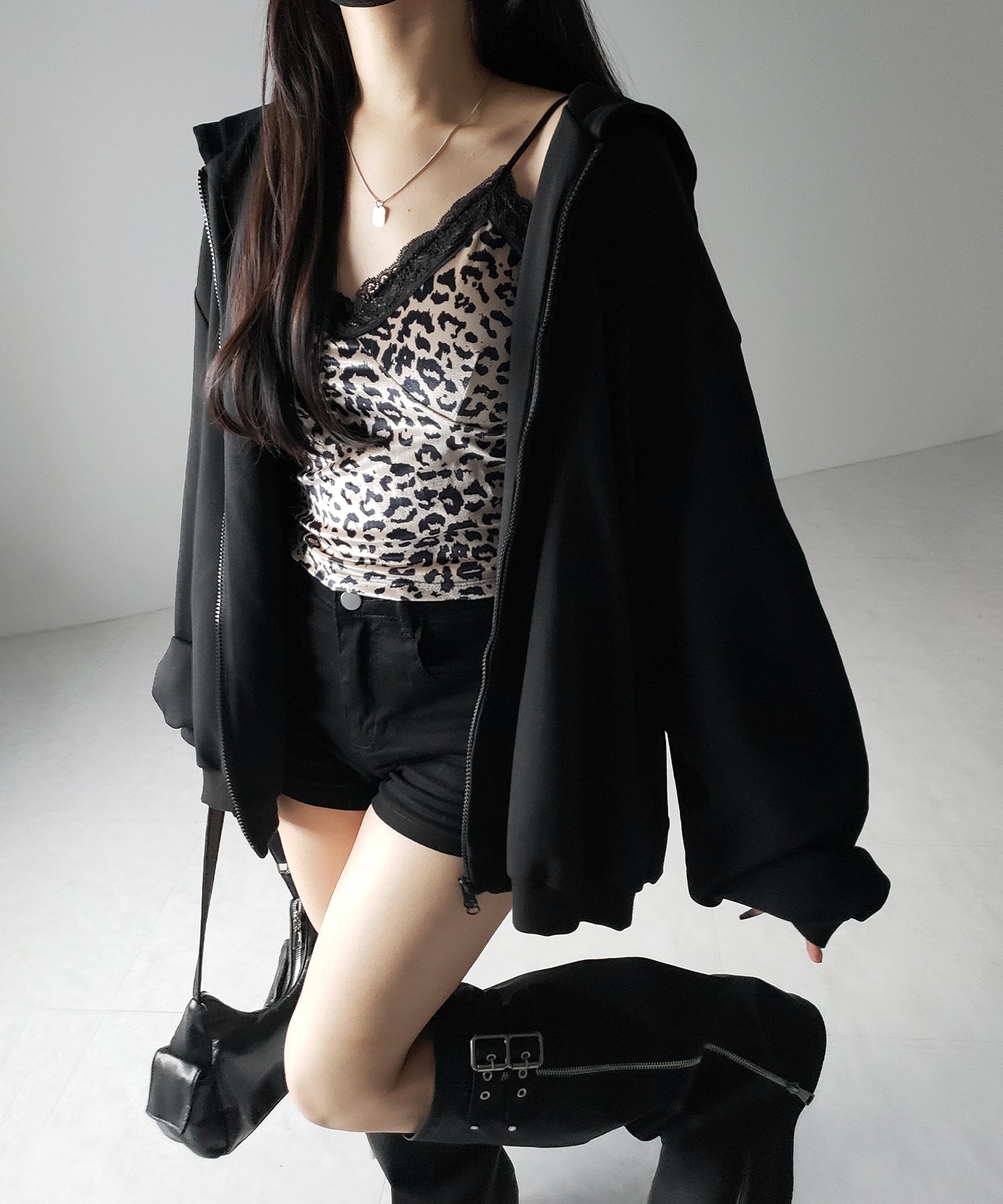 【 カップ付き 】レオパードベロアレースキャミビスチェ / reopard velor lace camisole bustier