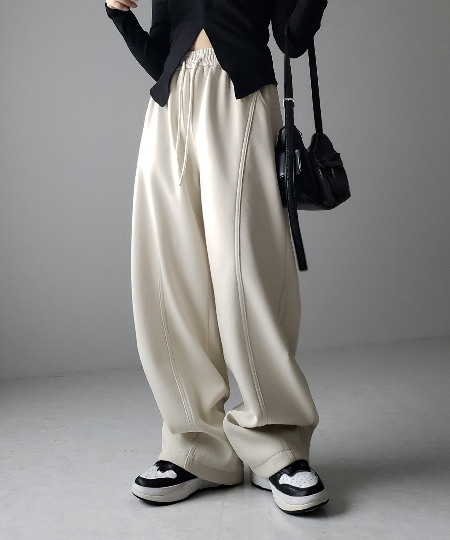 【 裏起毛 】カーブラインサイドタックワイドスウェットパンツ