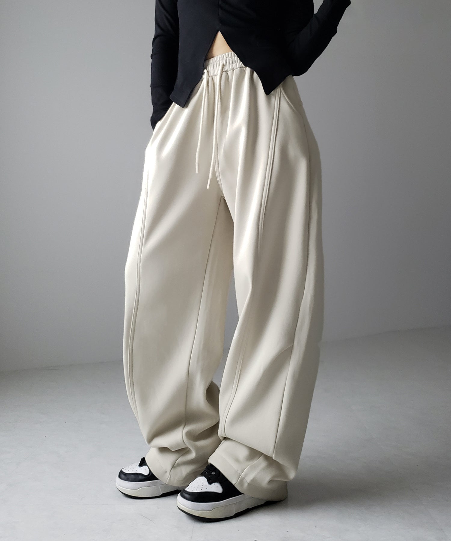 【 裏起毛 】カーブラインサイドタックワイドスウェットパンツ