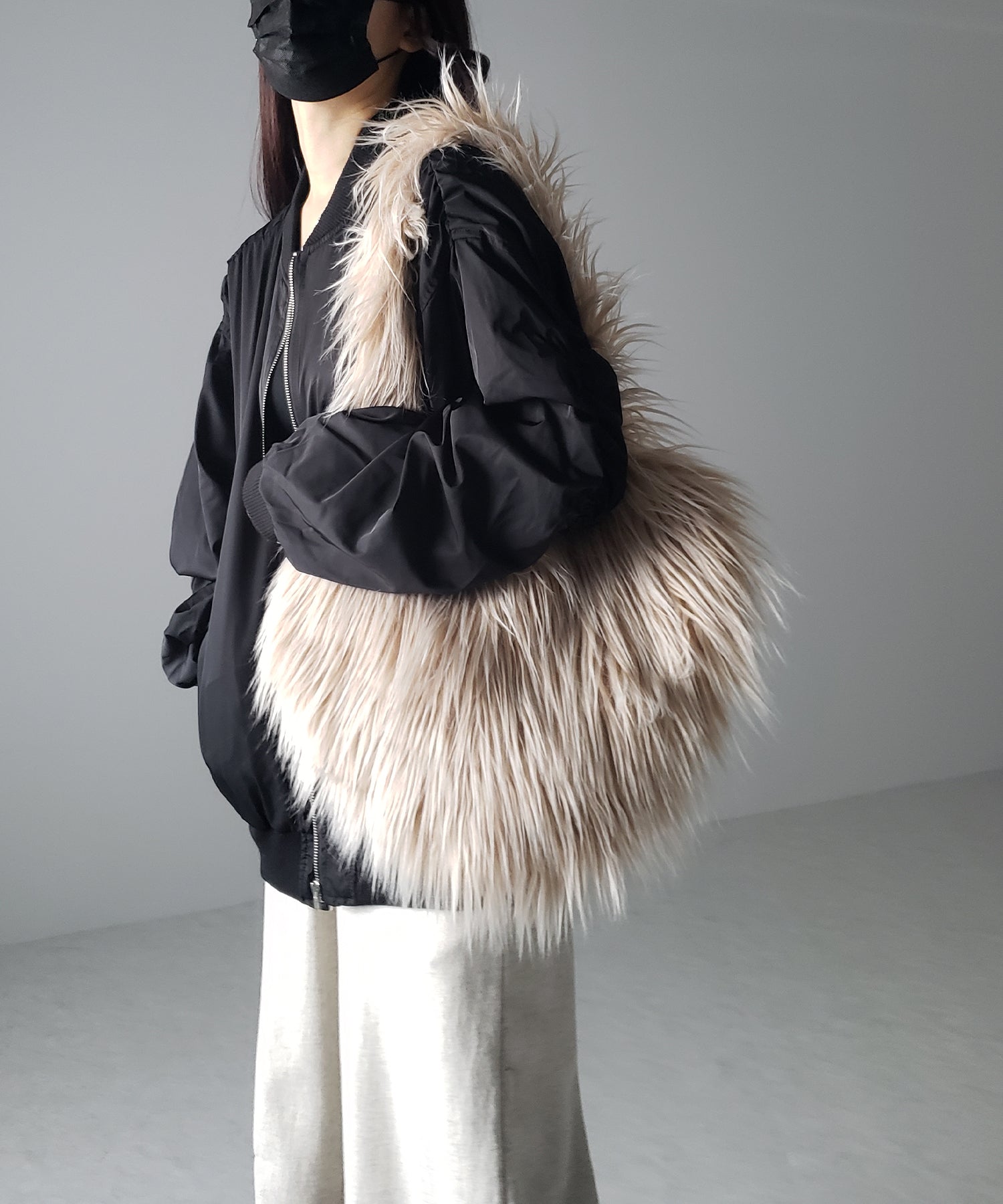 【 4color 】シャギーファーハートショルダーバッグ / shaggy fur heart shoulder bag