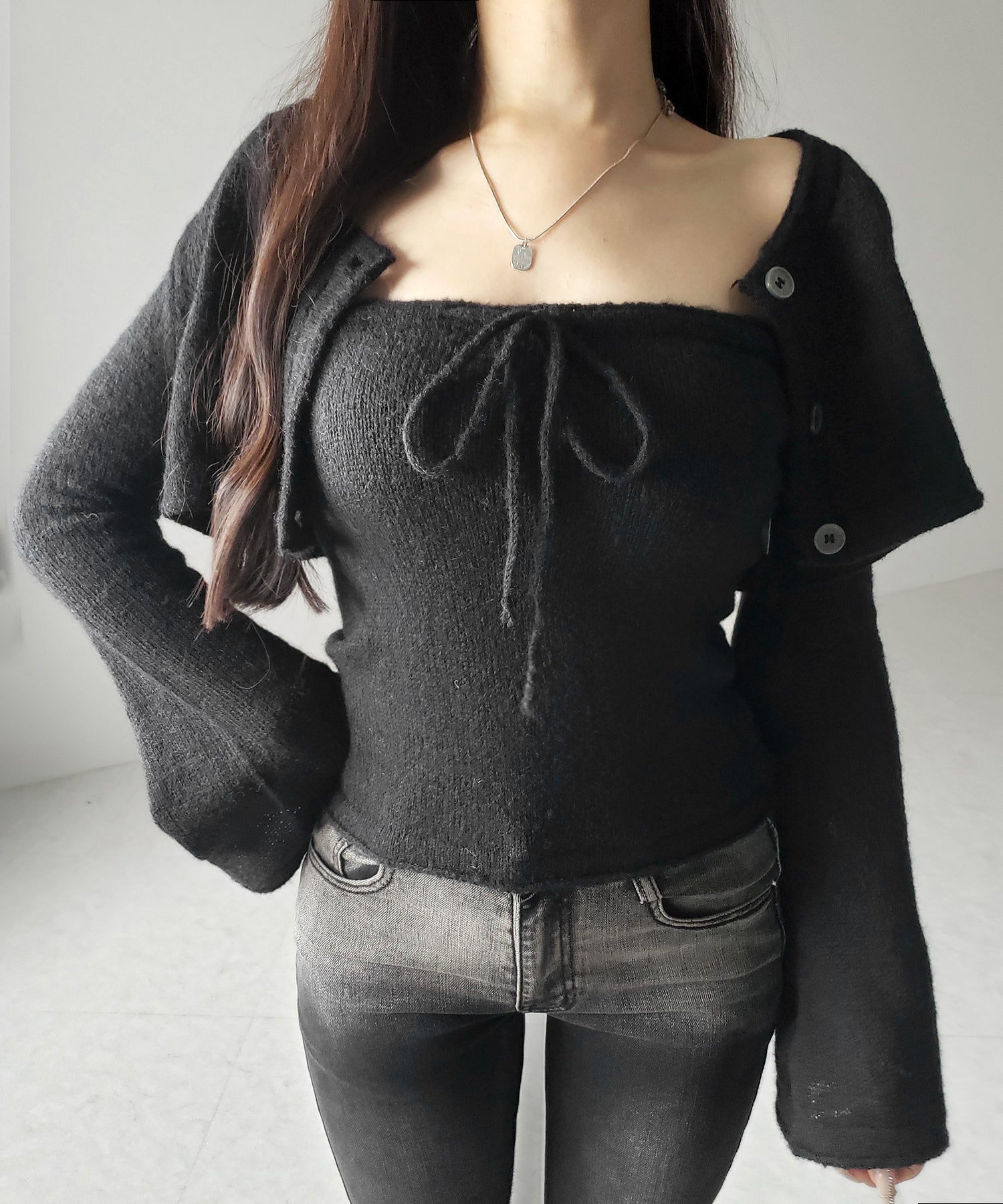 【 2点セット 】フロントリボンニットベアトップ + 長袖ショートカーディガン SET / front ribbon knit bare top + long sleeve short cardigan set