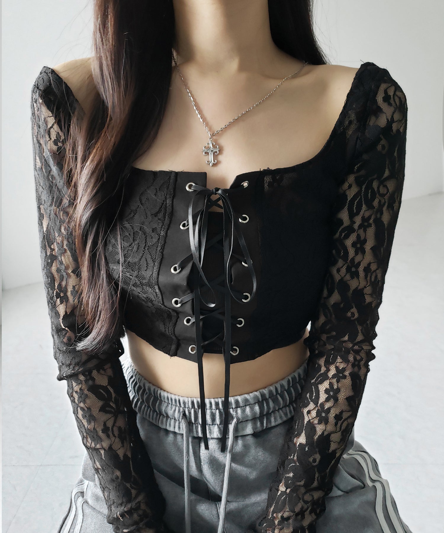 【 2color 】レースアップコルセットリボンショートレーストップス / laceup corset ribbon short lace tops