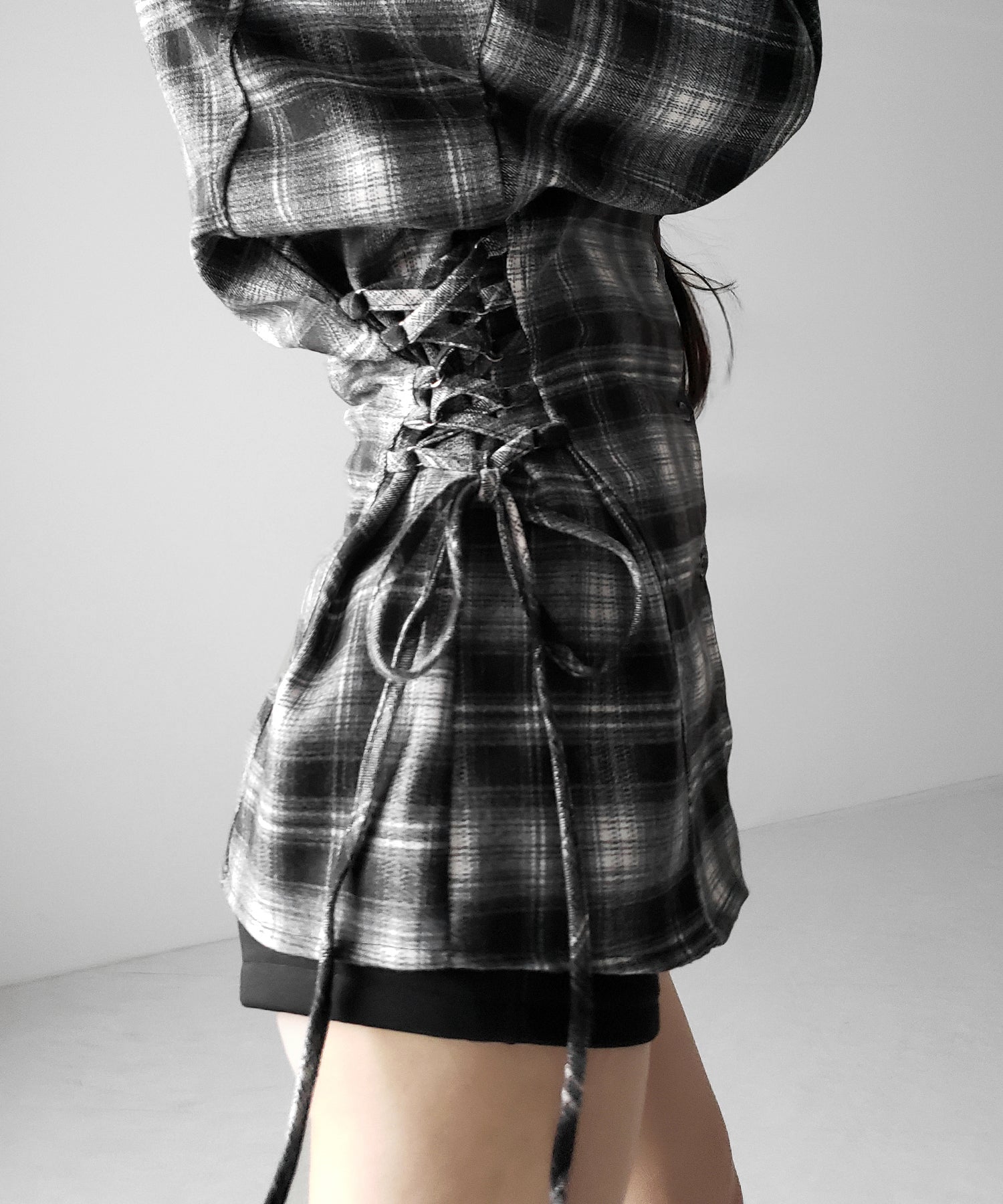 レースアップリボンスリムラインチェックネルシャツ / lace up ribbon slim line check flannel shirt