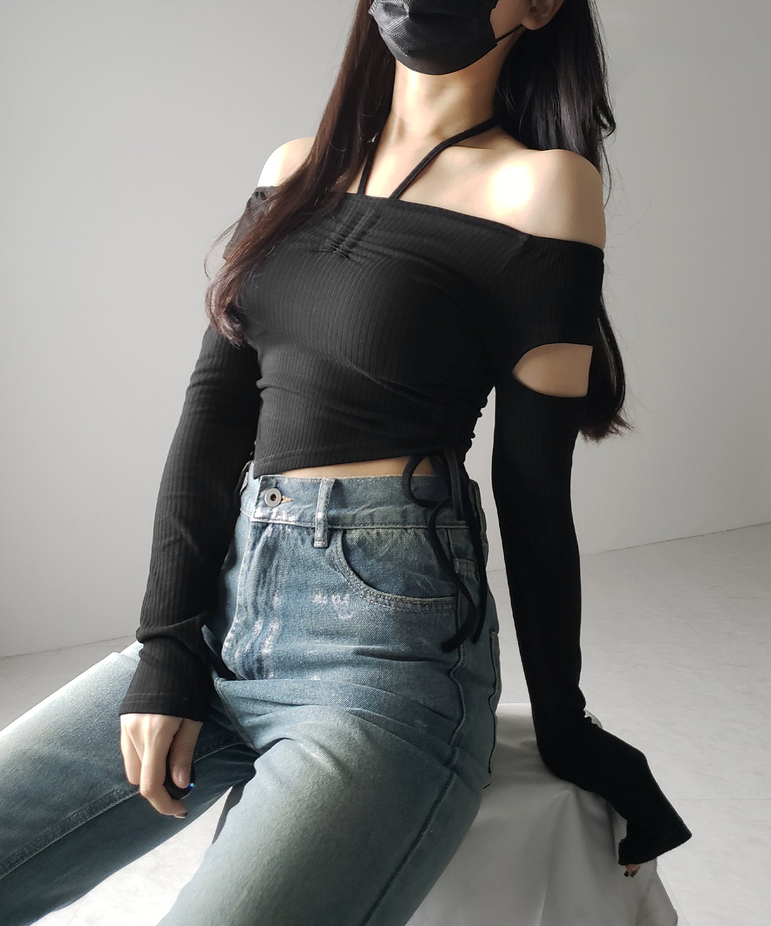 【 2color 】3ストラップシャーリングリボンオフショルリブトップス / 3-strap shirring ribbon off shoulder rib tops