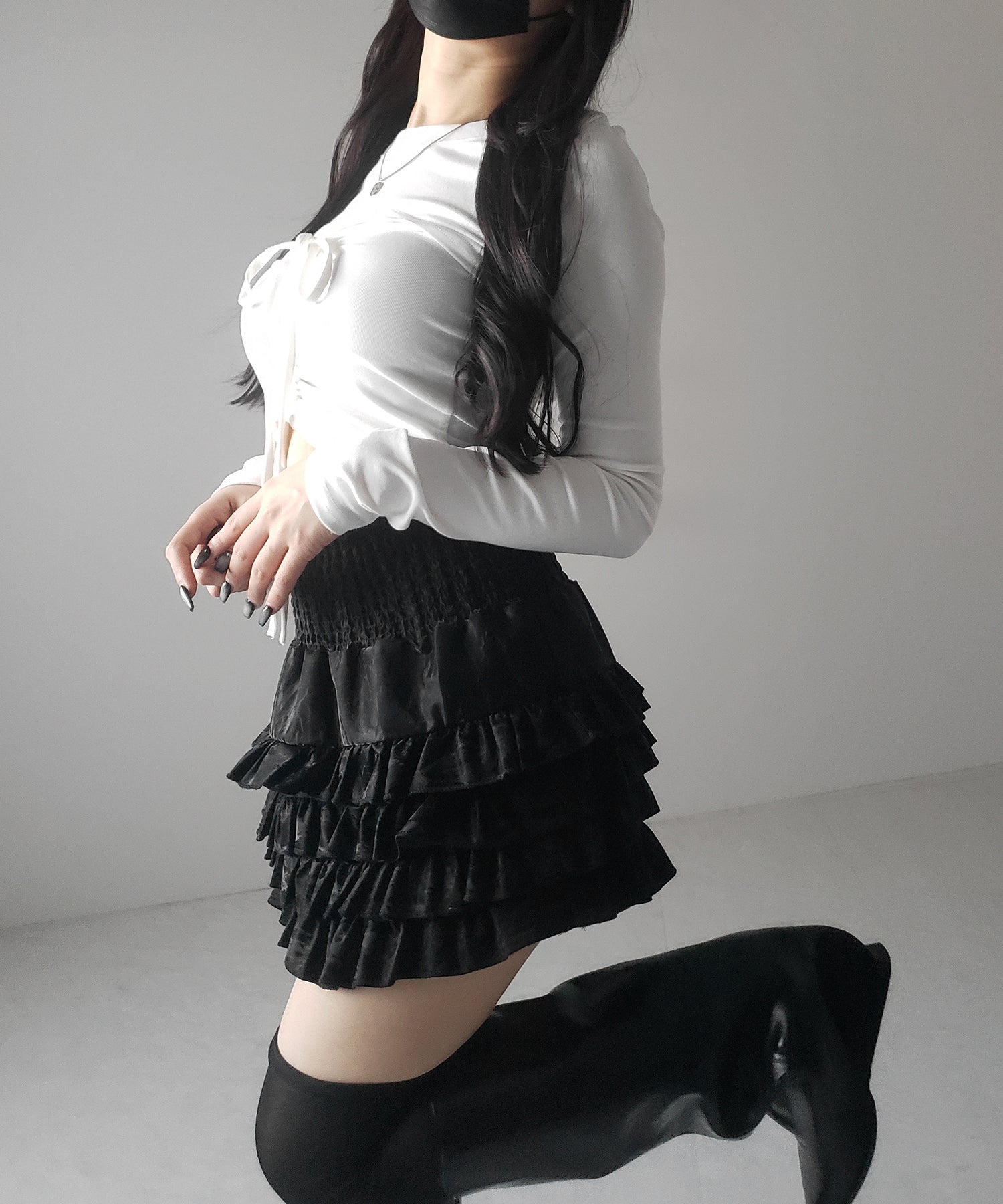 【 インナーパンツ裏地付 】ハイウエストシャーリングフリルミニスカート / high waist shirring frill mini skirt