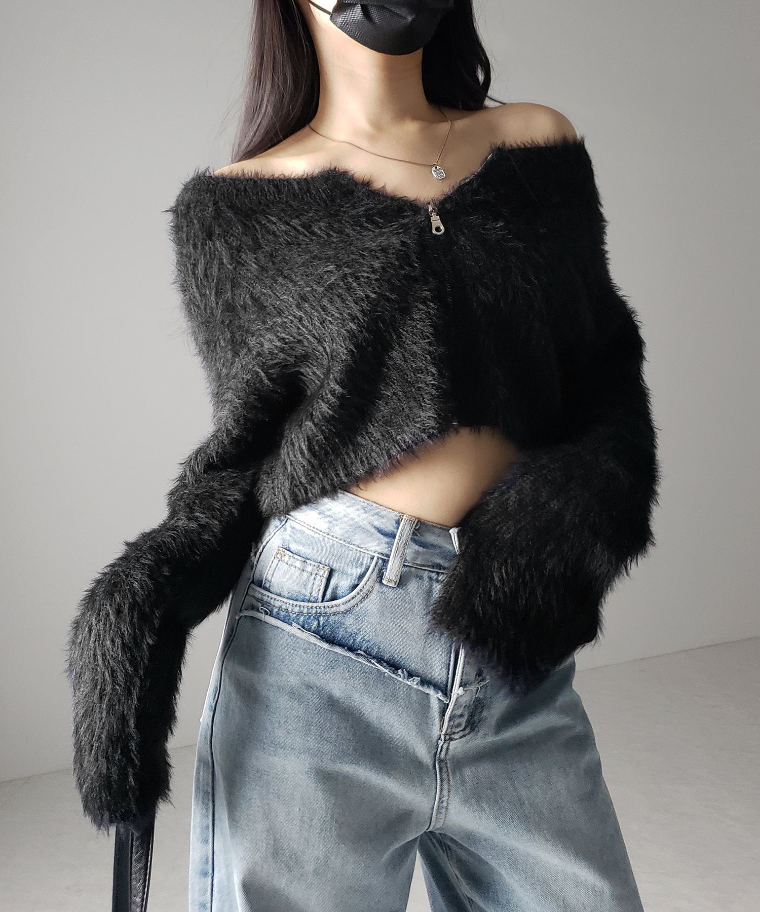 フロントジップショートシャギーニットカーディガン / front zip short shaggy knit cardigan