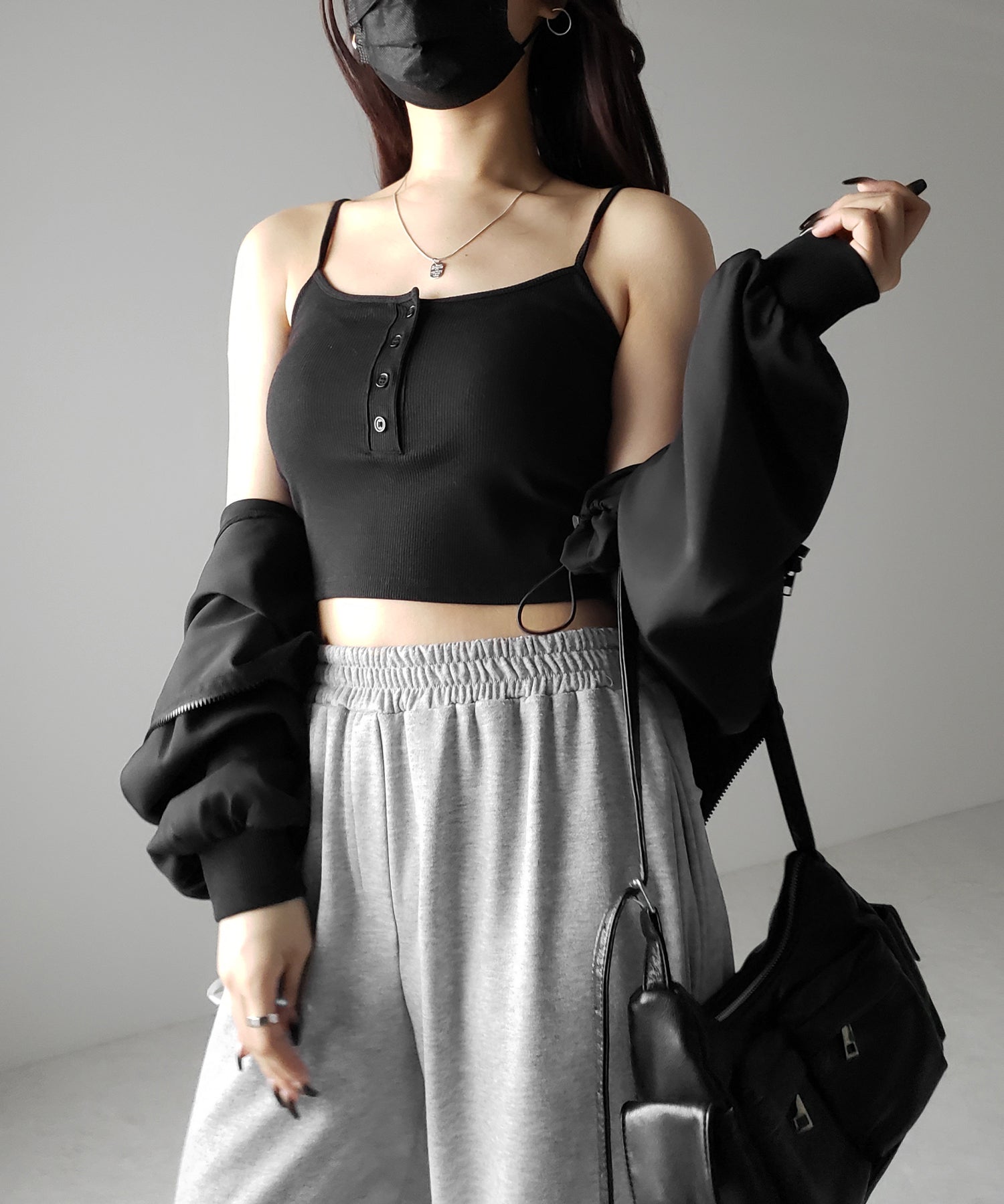 【 カップ付き 】フロントボタンヘンリーネックショートリブキャミソール / front button henry neck short rib camisole