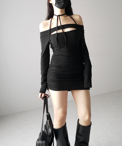 【 2WAY 】クロスストラップリボンカットアウトオフショルミニワンピース / cross strap ribbon cutout offshoulder mini onepiece