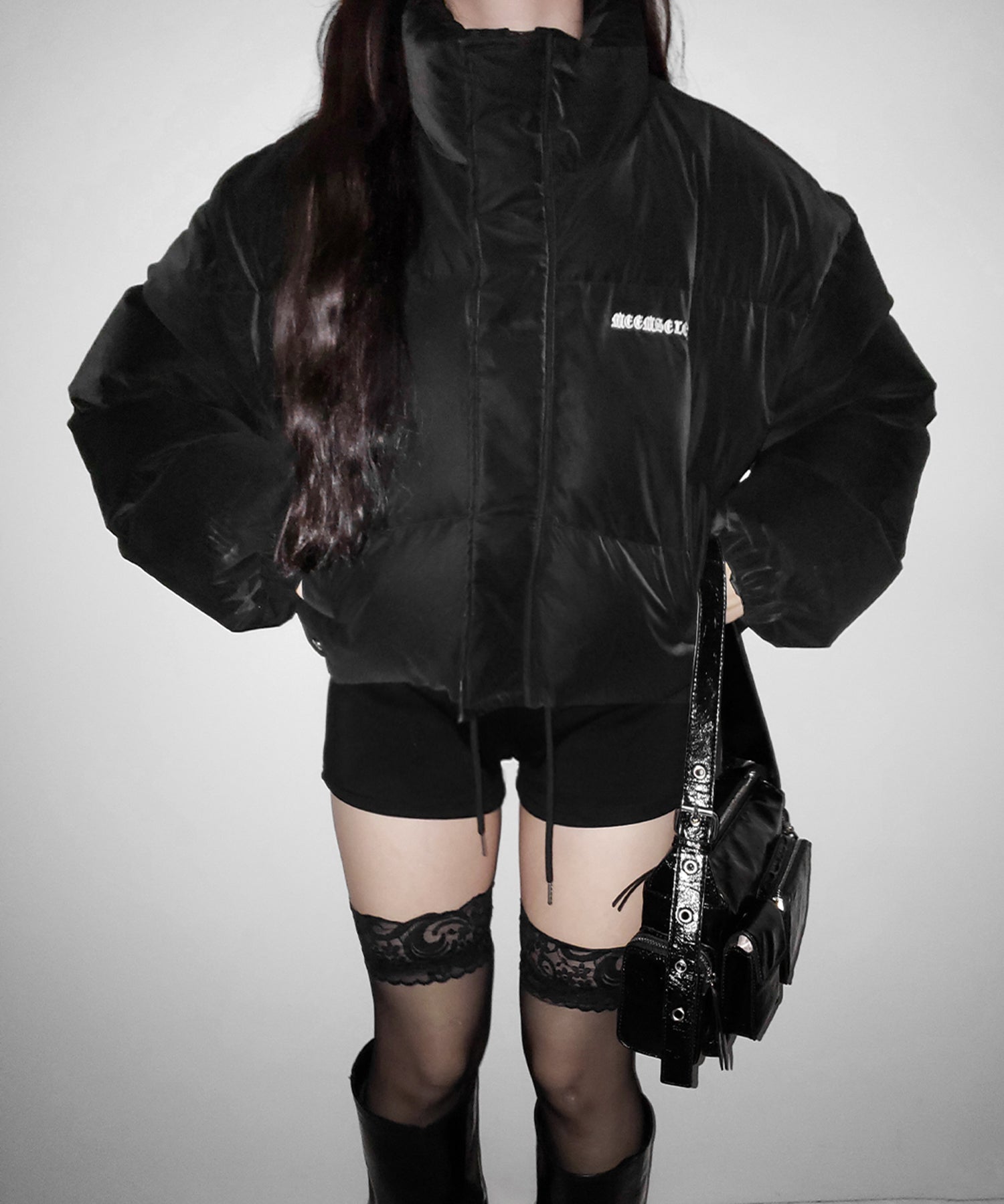 【 大好評につきロゴ無しバージョン追加! 】グランジロゴ刺繍ショートパフダウンジャケット / grunge logo embroidery short puff down jacket