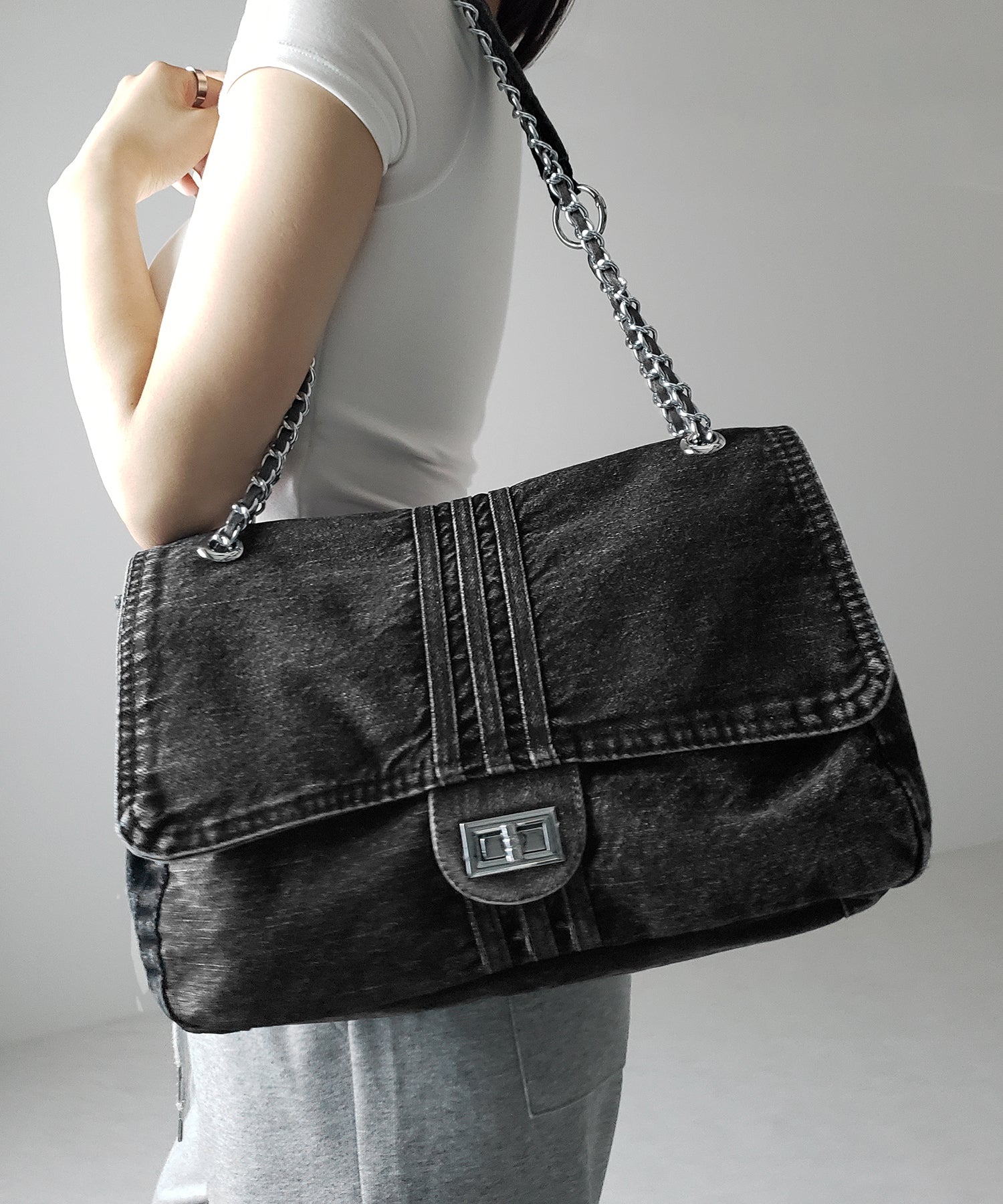 【 2color 】センターラインウォッシュデニムショルダーバッグ / centerline washed denim shoulder bag