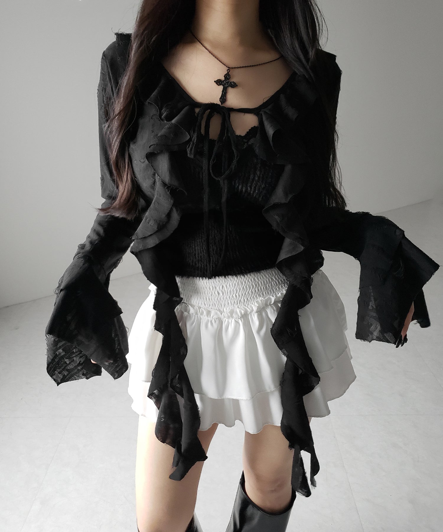 【 2color 】ダメージフリルショートリボンカーディガン / damage frill short ribbon cardigan