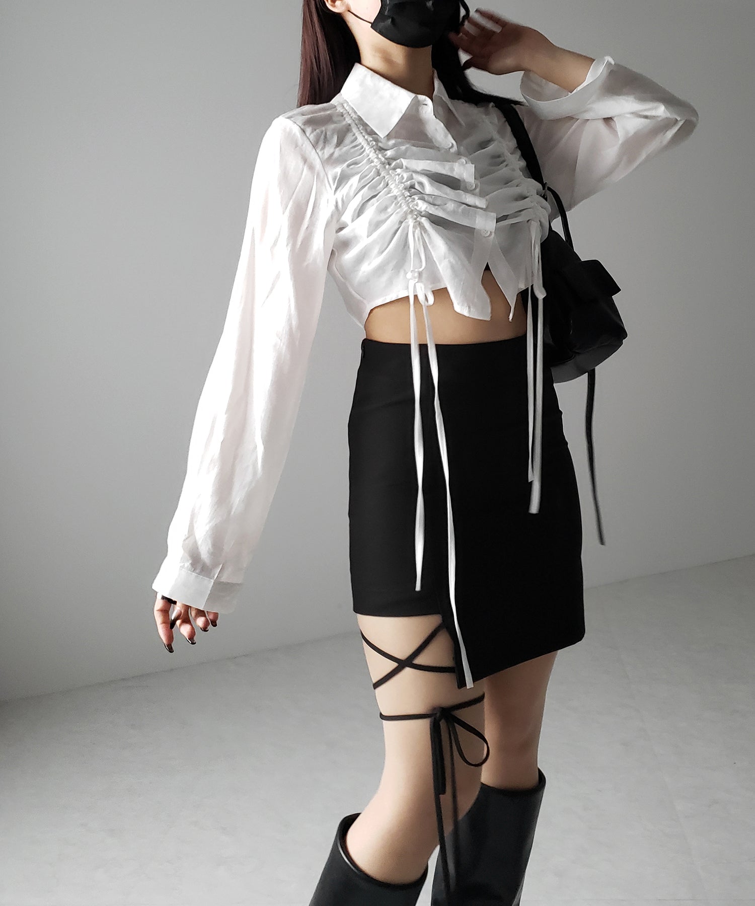 【 2color 】クロスストラップサイドリボンミニスカート / cross strap side ribbon mini skirt