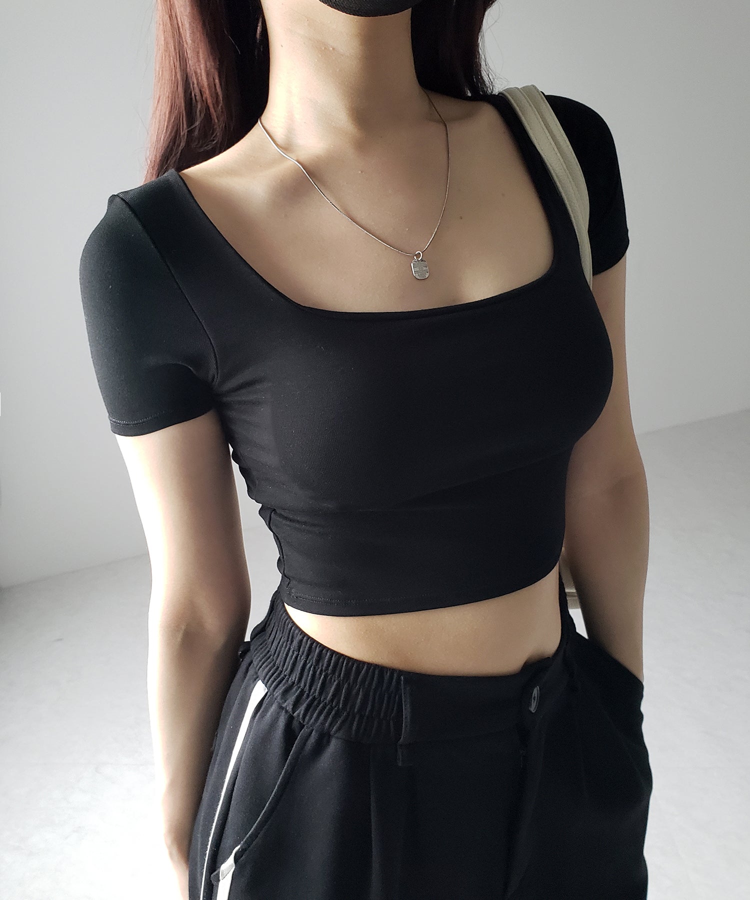 【 カップ付き 】スクエアネックショートちびTシャツ