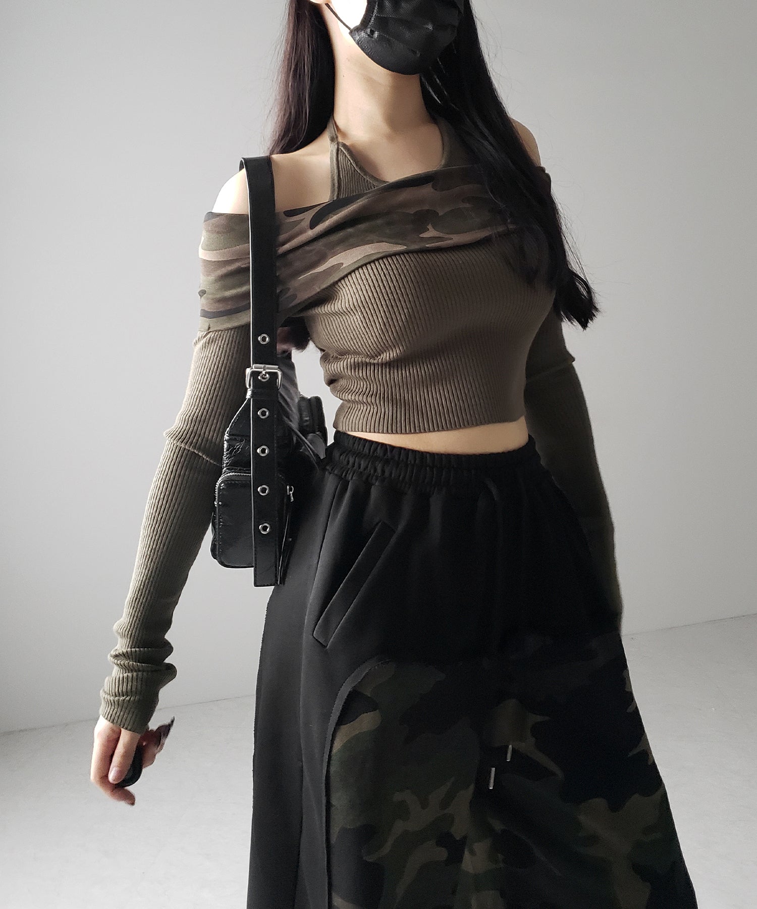 【 裾絞り可能2WAY 】カモフラドッキングミリタリーワイドスウェットパンツ / camouflage docking military wide sweat pants