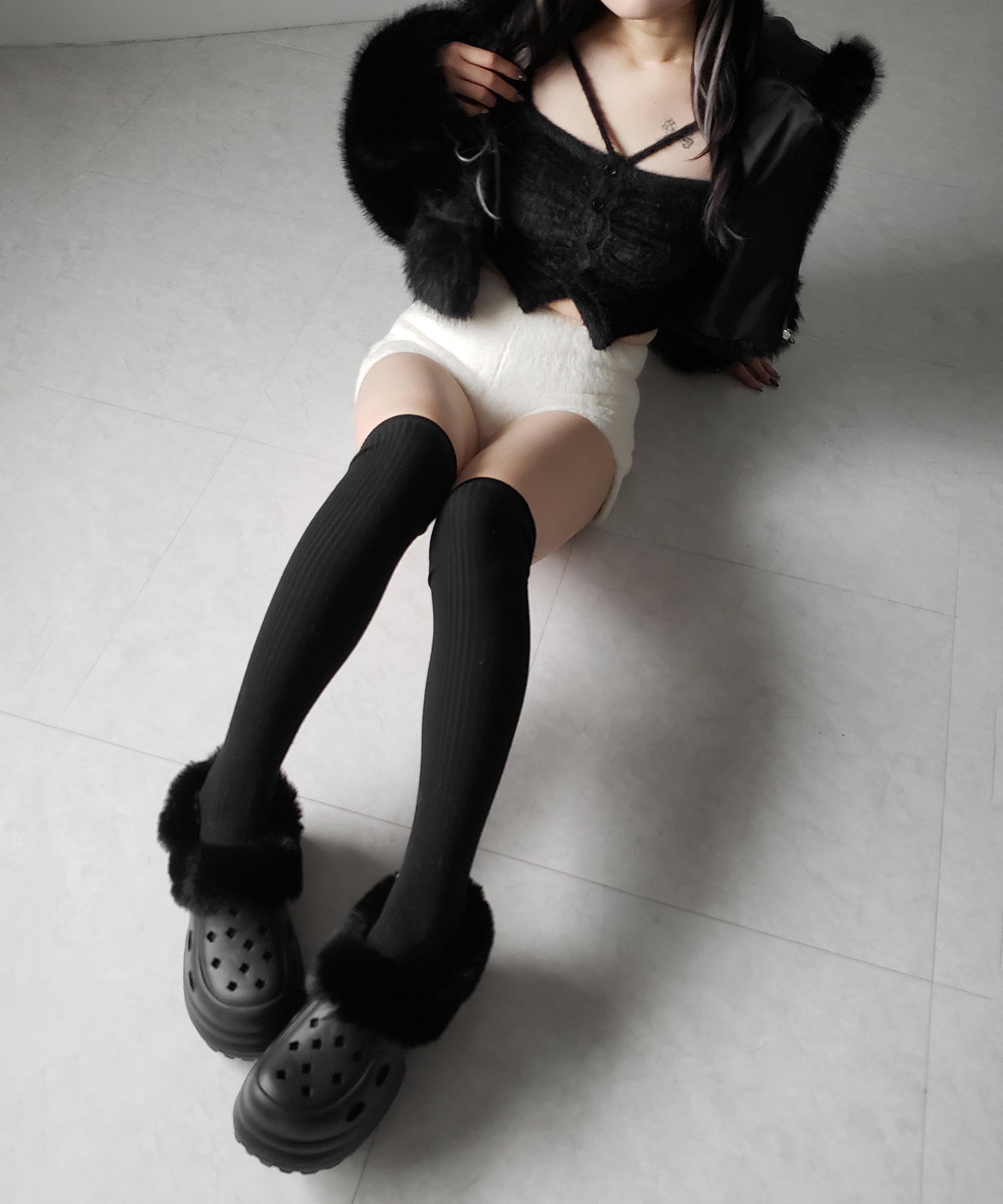 フェイクファー厚底クロッグサンダル / Fake fur platform clog sandals