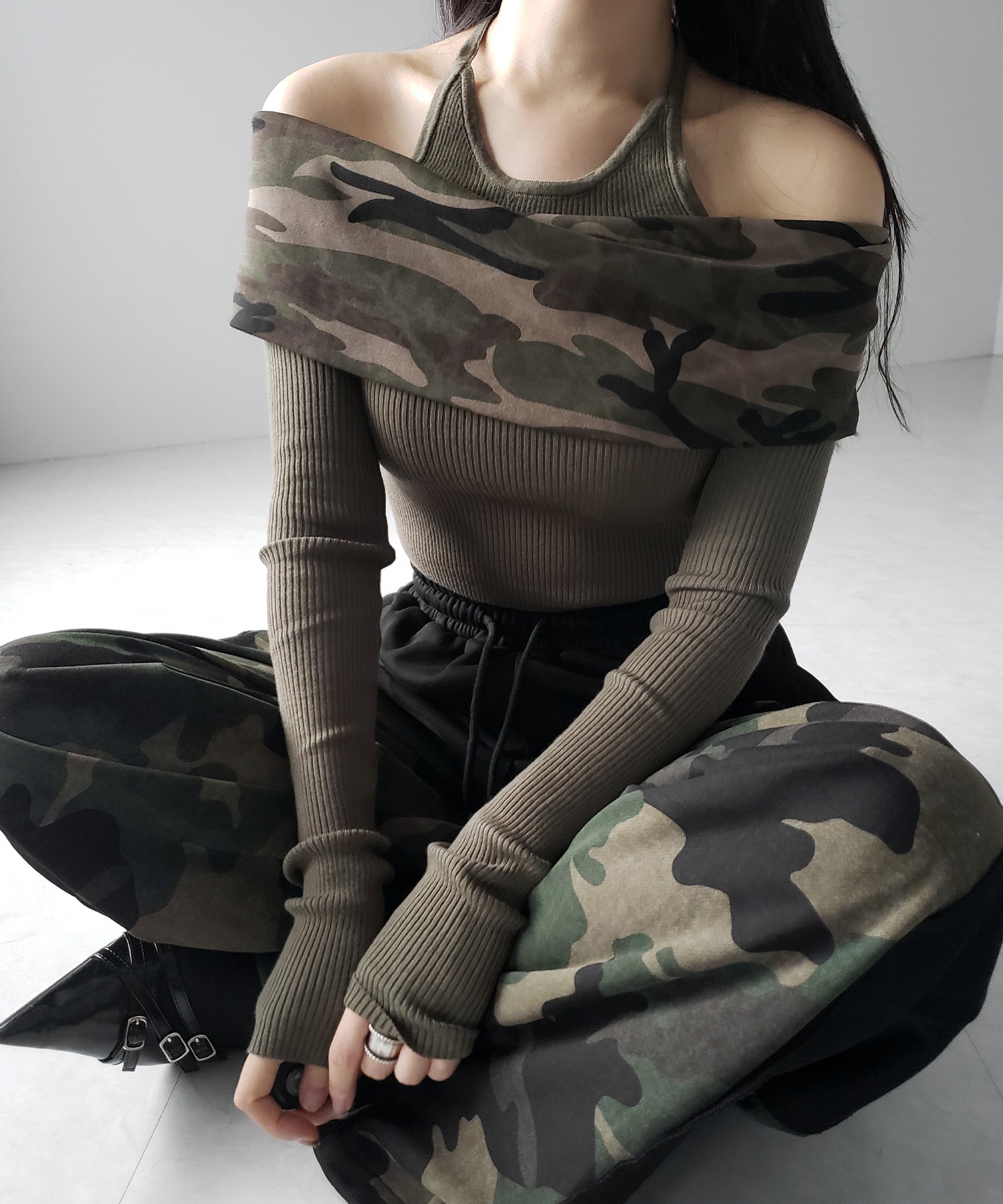 【 裾絞り可能2WAY 】カモフラドッキングミリタリーワイドスウェットパンツ / camouflage docking military wide sweat pants