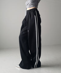 S / BLACK