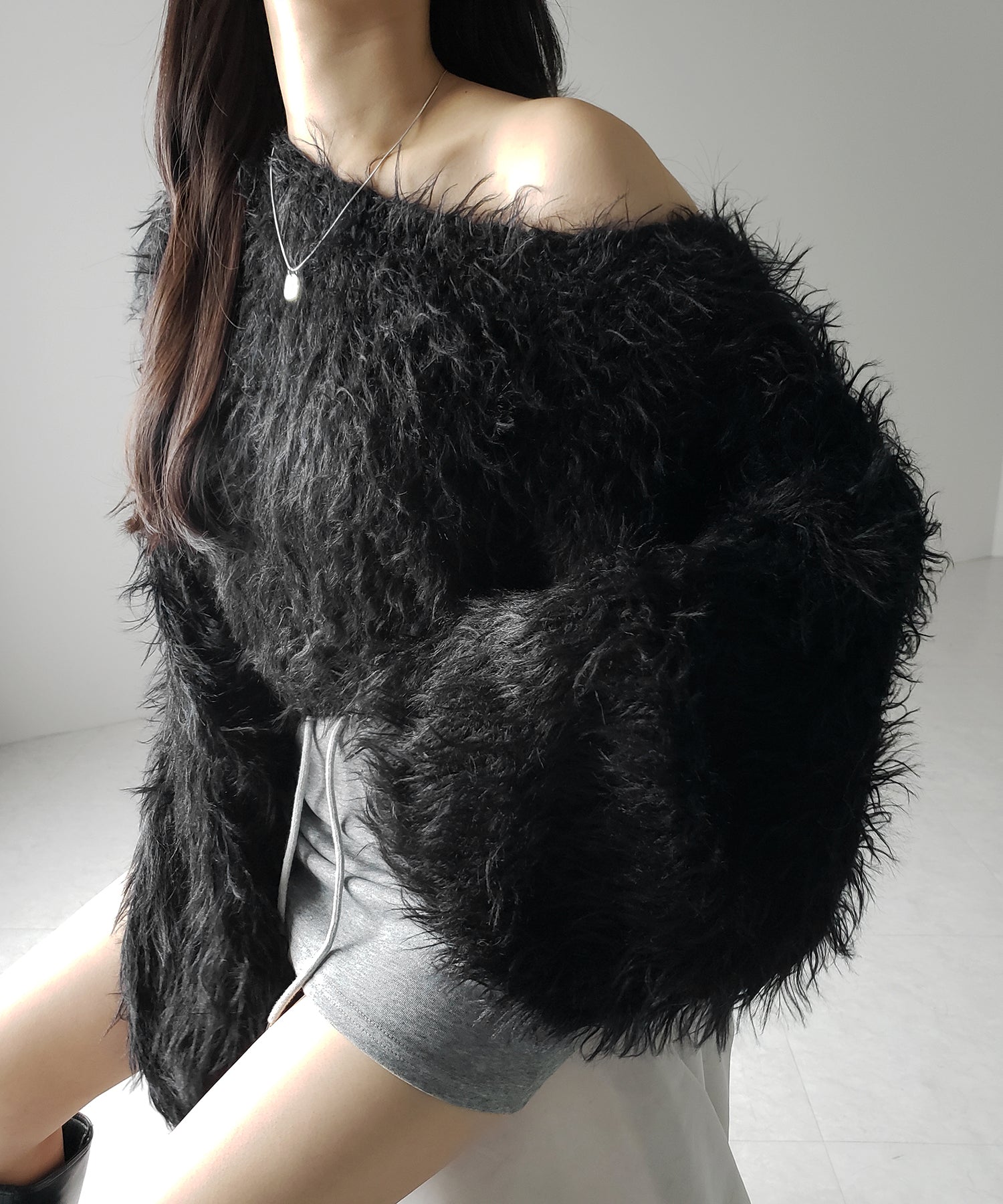 【 選べる6色展開 】フラッフィーシャギールーズショートニット / fluffy shaggy loose short knit