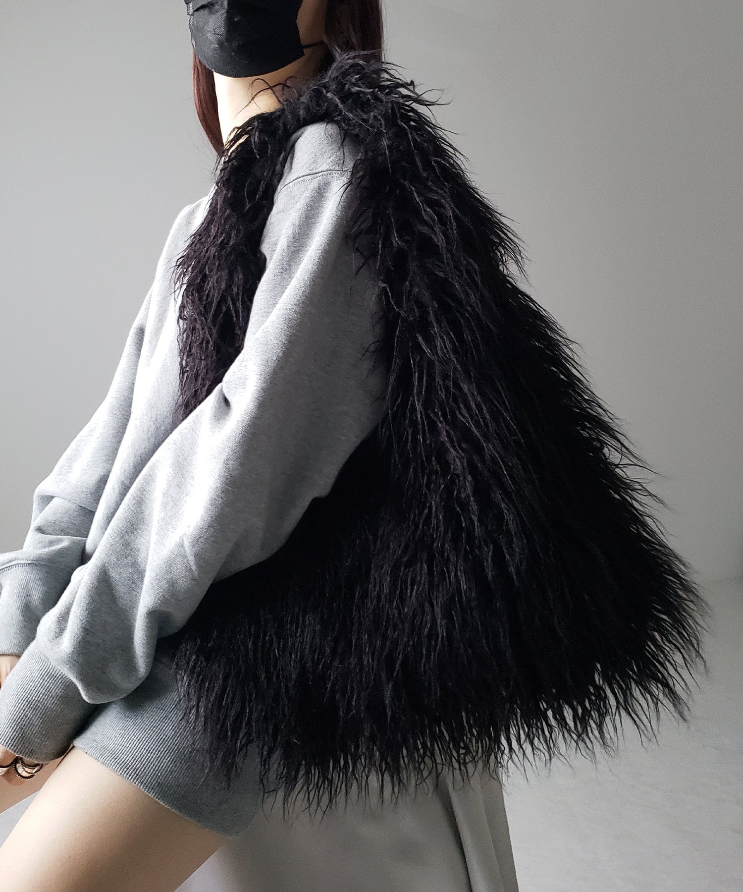 【 5color 】シャギーファーワンハンドルショルダーバッグ / shaggy fur onehandle shoulder bag