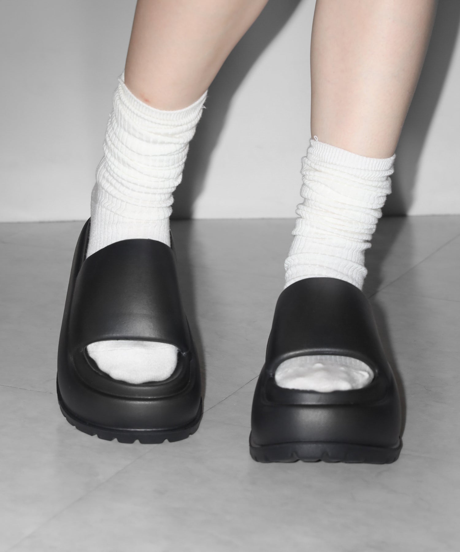 厚底ボリュームソールパフィースライドサンダル/platform volume sole puffy slide sandals
