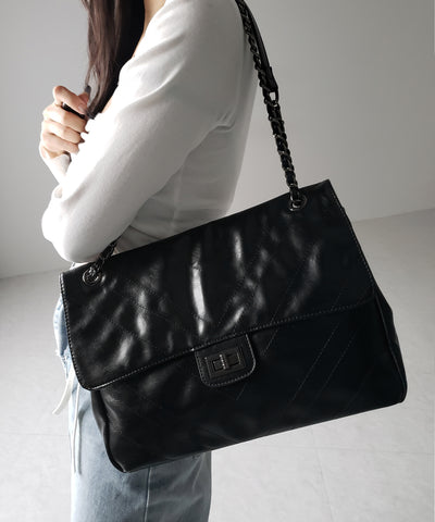2WAY チェーンフェイクレザーフラップショルダーバッグ / 2WAY chain fake leather flap shoulder bag