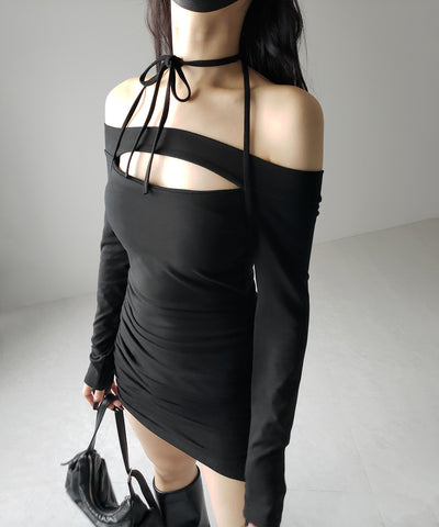 【 2WAY 】クロスストラップリボンカットアウトオフショルミニワンピース / cross strap ribbon cutout offshoulder mini onepiece
