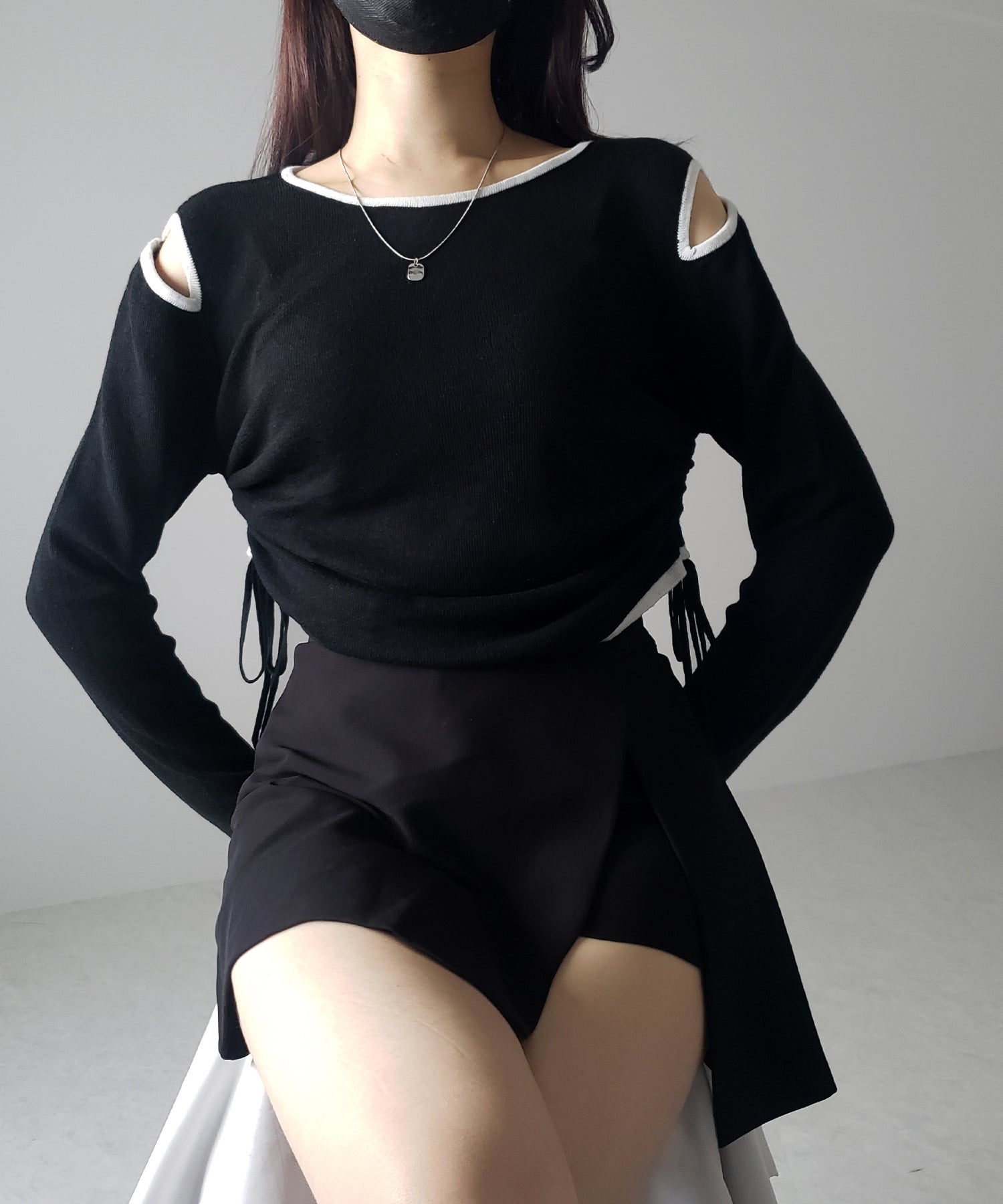 【 4color 】パイピングカットアウトサイドリボンニットトップス