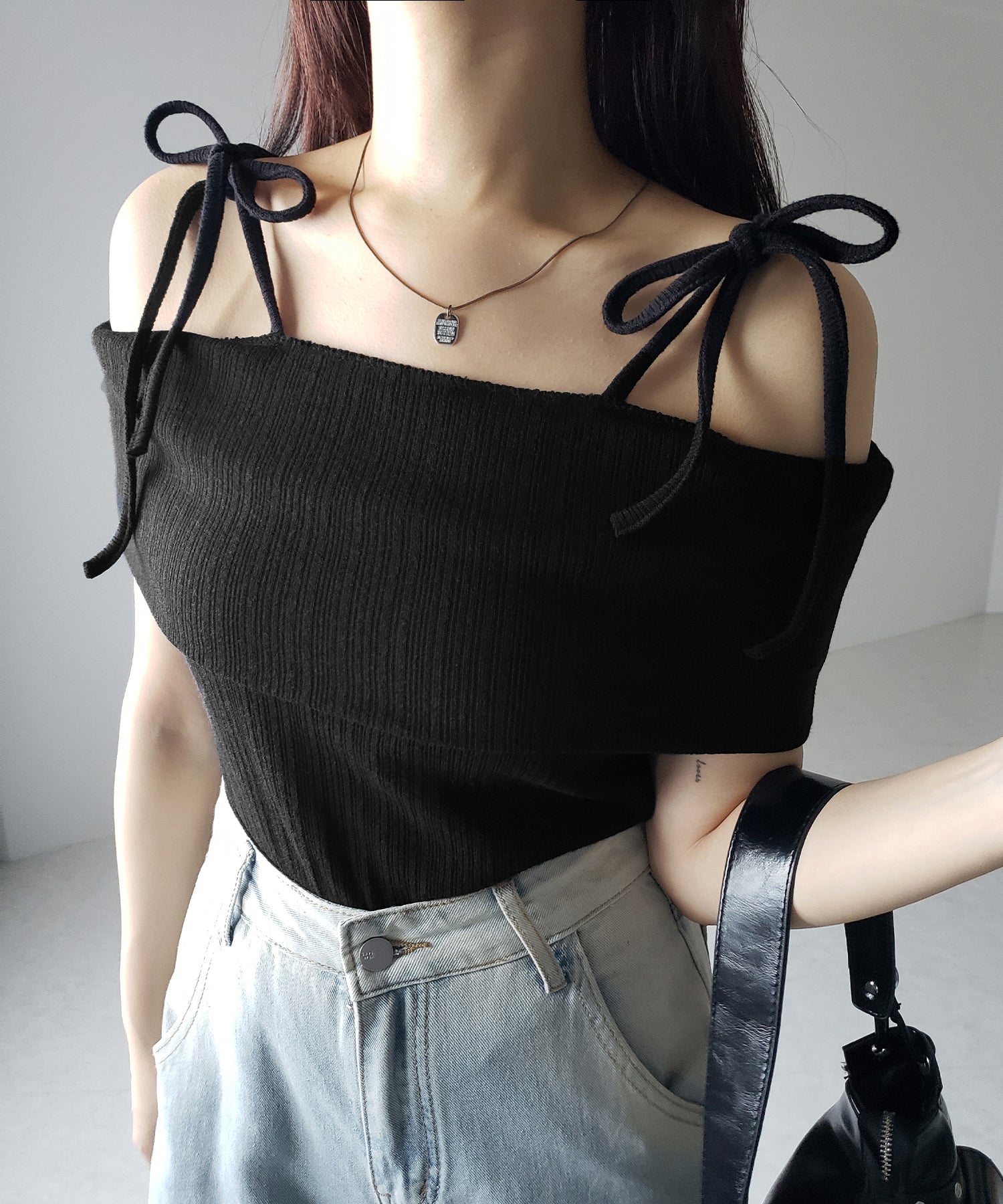 【 2color 】ダブルリボンオフショルダーリブトップス / double ribbon off-shoulder rib tops