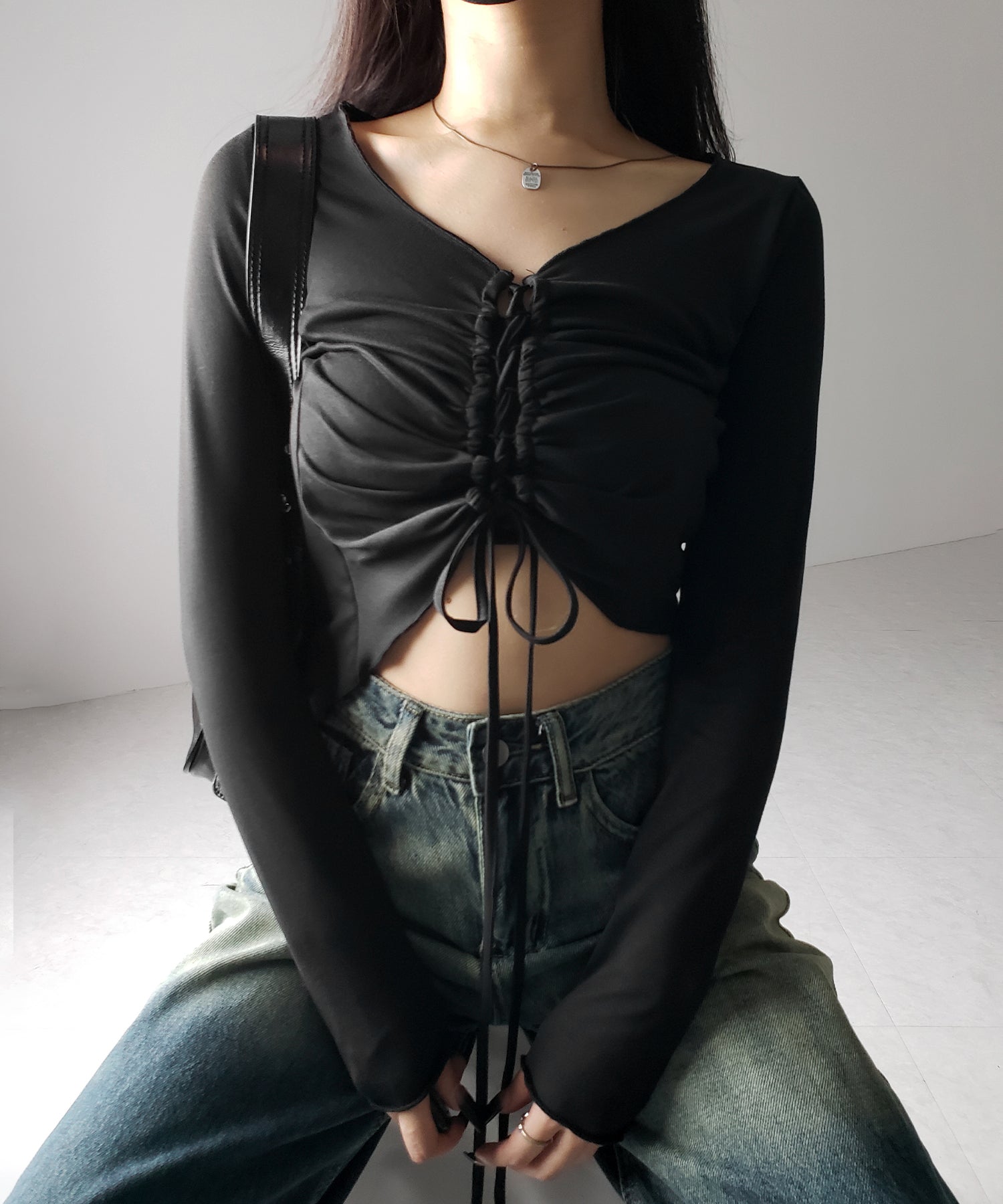 レースアップショートスリムカットソートップス / lace up short slim cut and sew tops