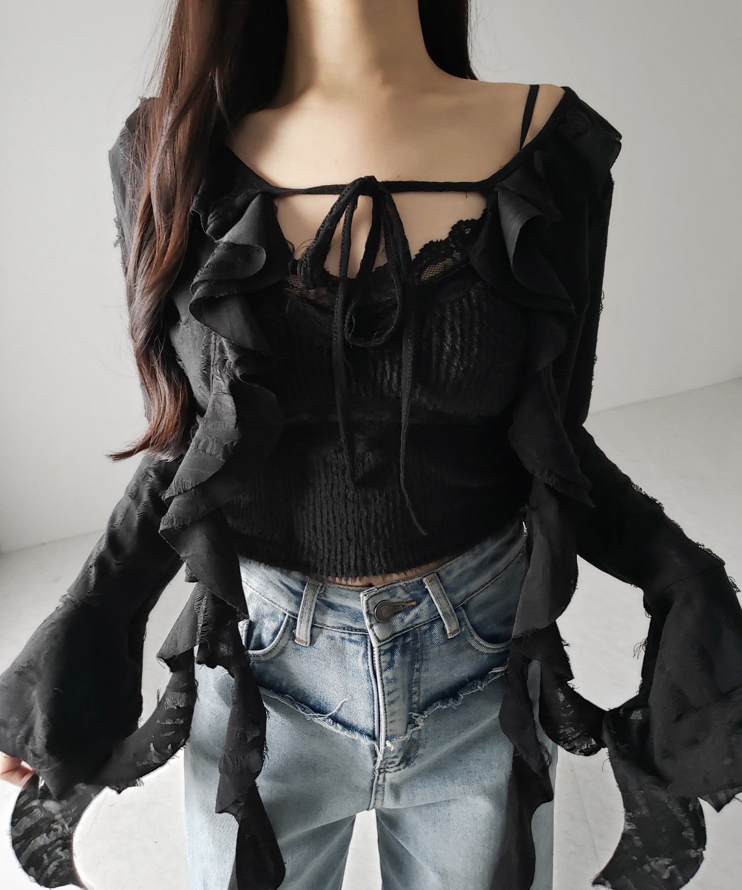 【 2color 】ダメージフリルショートリボンカーディガン / damage frill short ribbon cardigan