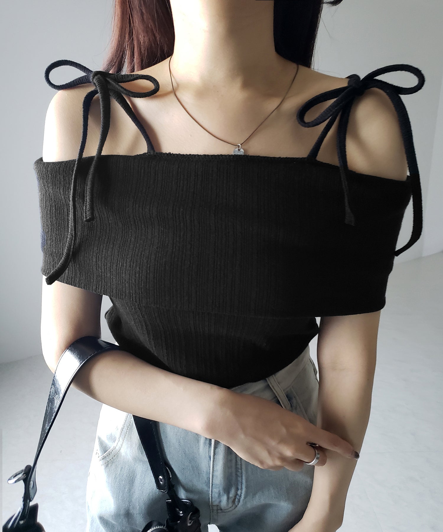 【 2color 】ダブルリボンオフショルダーリブトップス / double ribbon off-shoulder rib tops