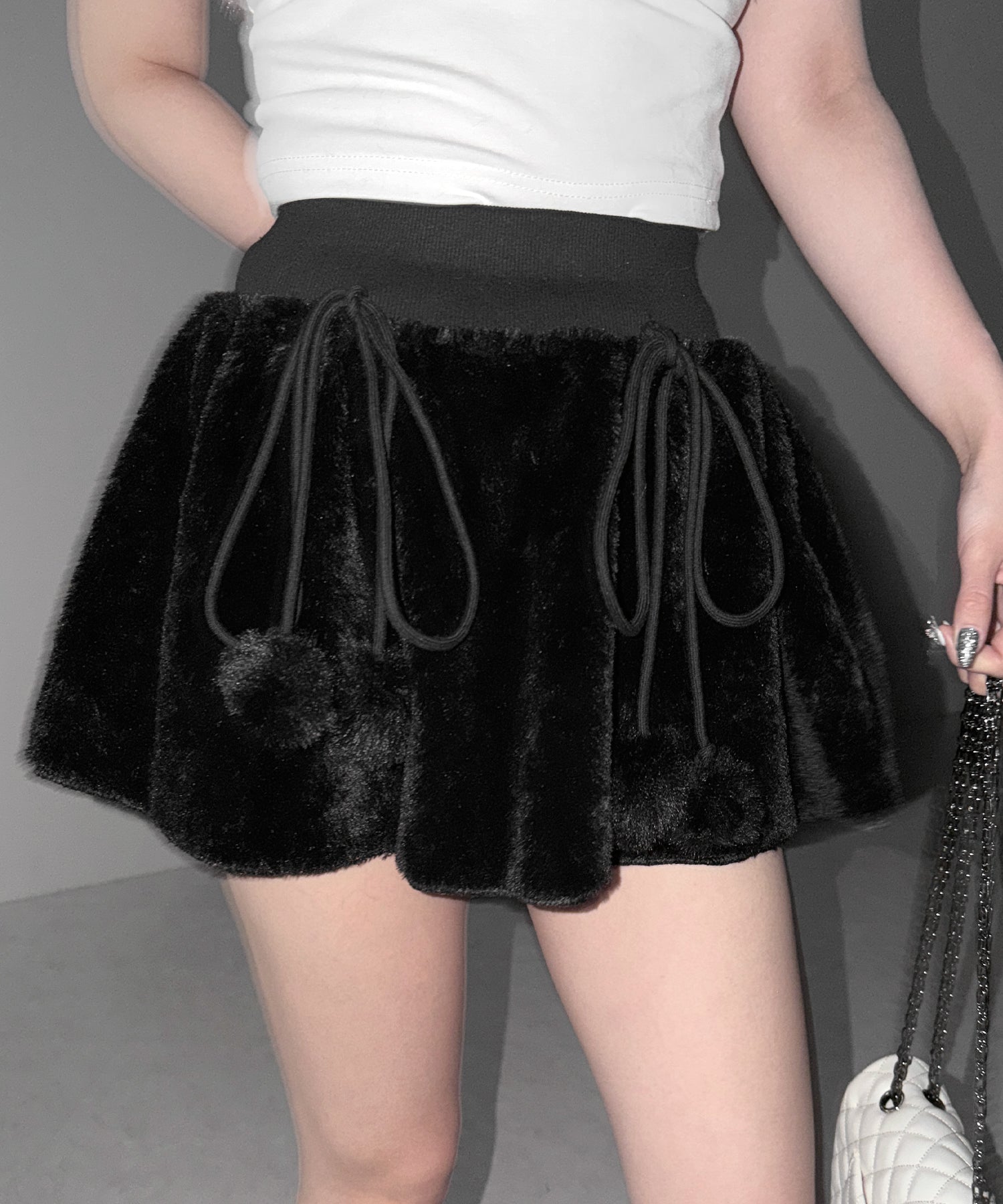 【 インパン裏地付き 】ポンポン付ファーフレアミニスカート / ponpon fur flare mini skirt