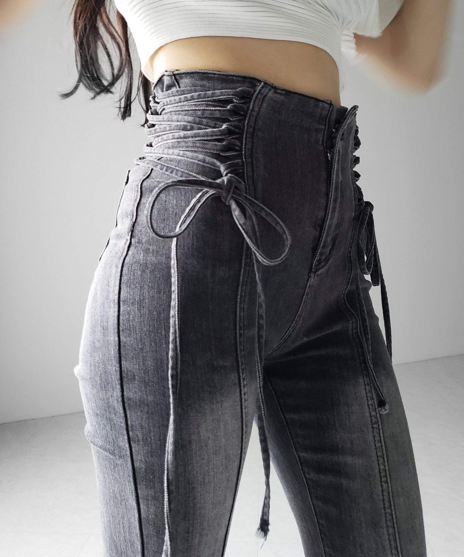 サイドレースアップリボン美脚ストレッチフレアデニム / side laceup ribbon slim leg stretch flare denim