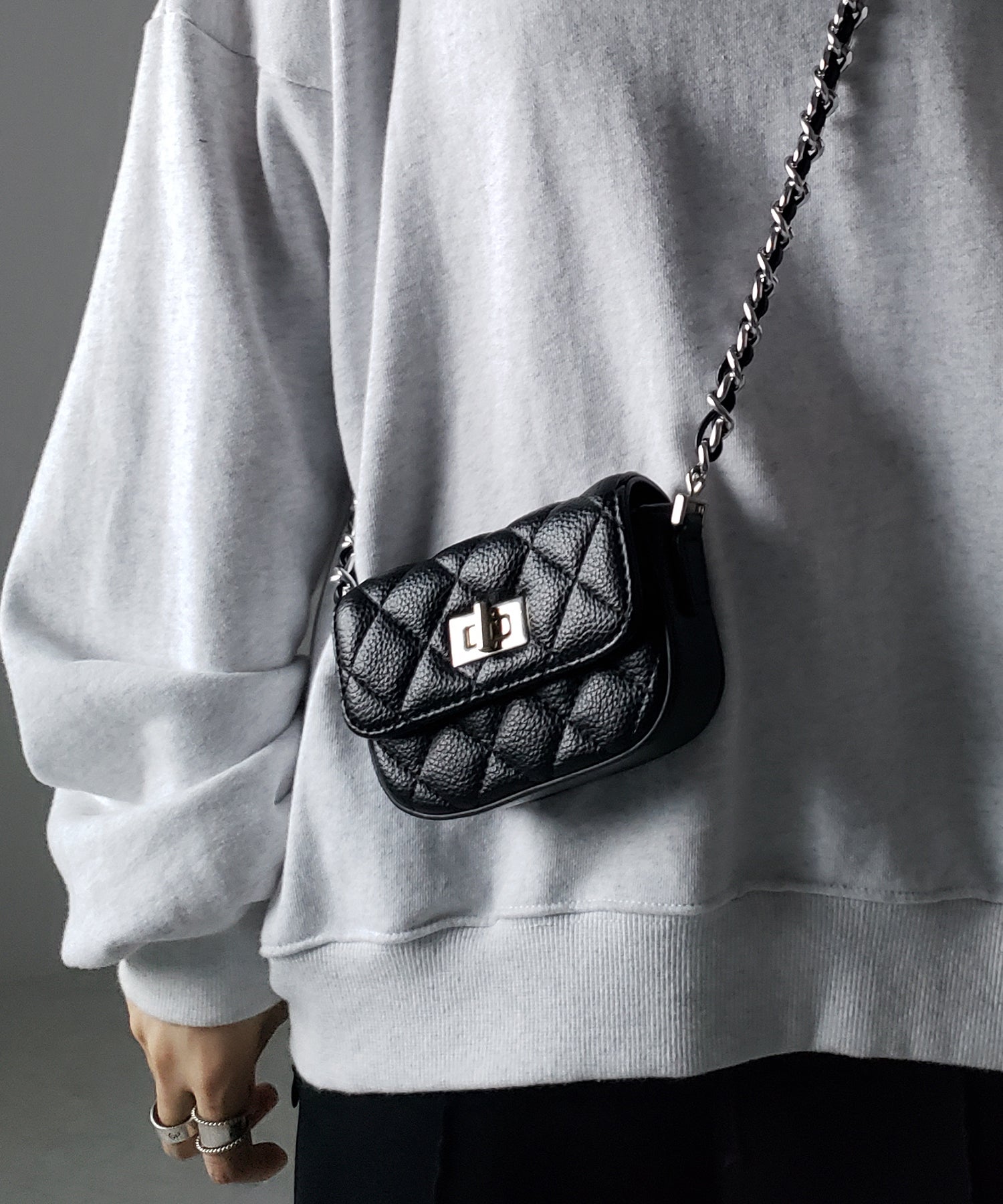【 4color 】ミニショルダーキルティングチェーンバッグ